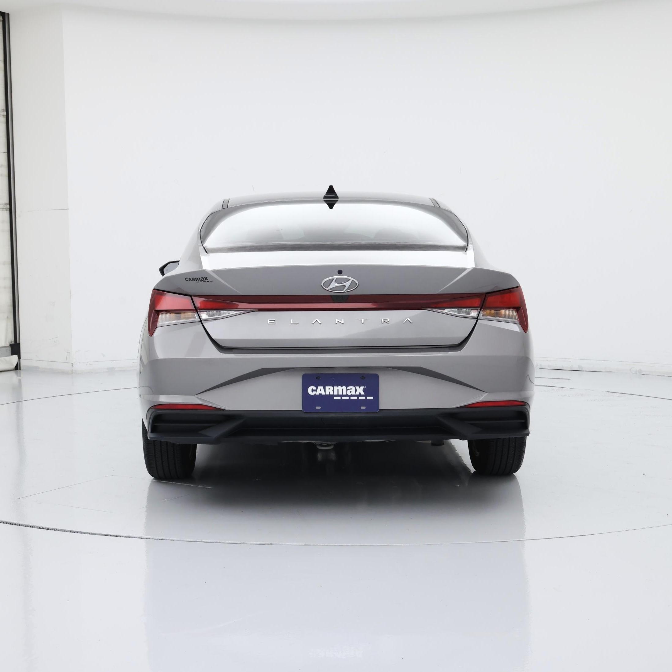 Thumbnail: 2022 Hyundai Elantra - 6