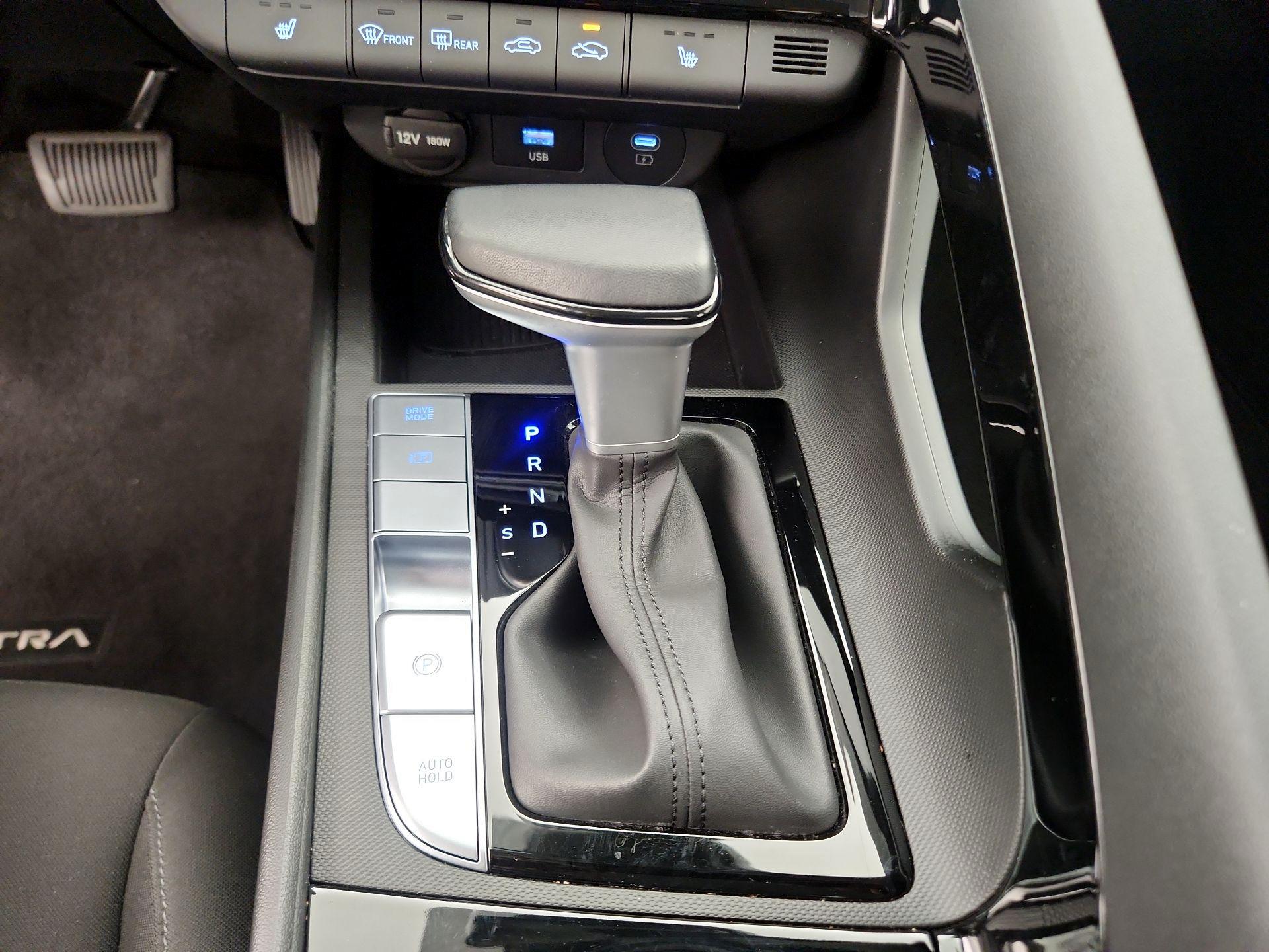 Thumbnail: 2024 Hyundai Elantra - 18