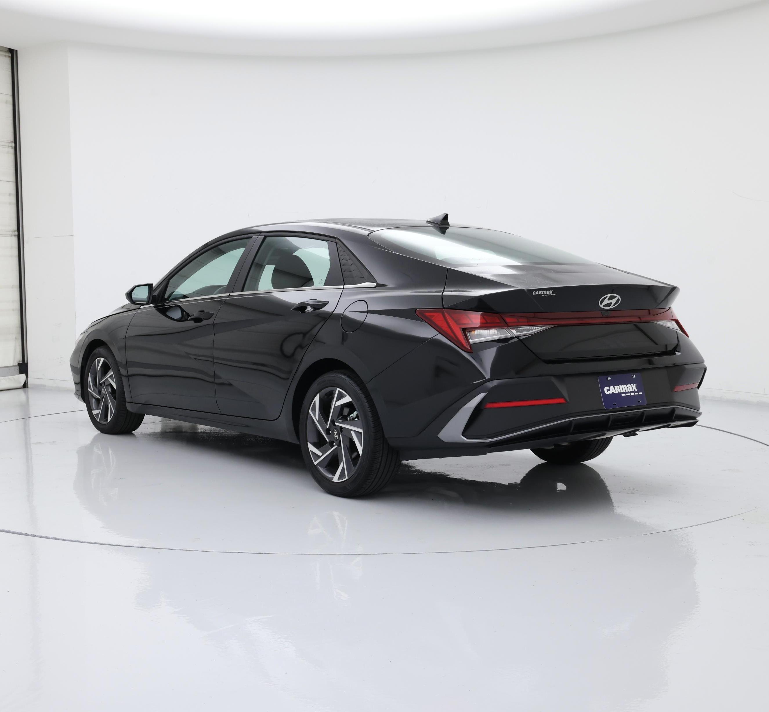Thumbnail: 2024 Hyundai Elantra - 2