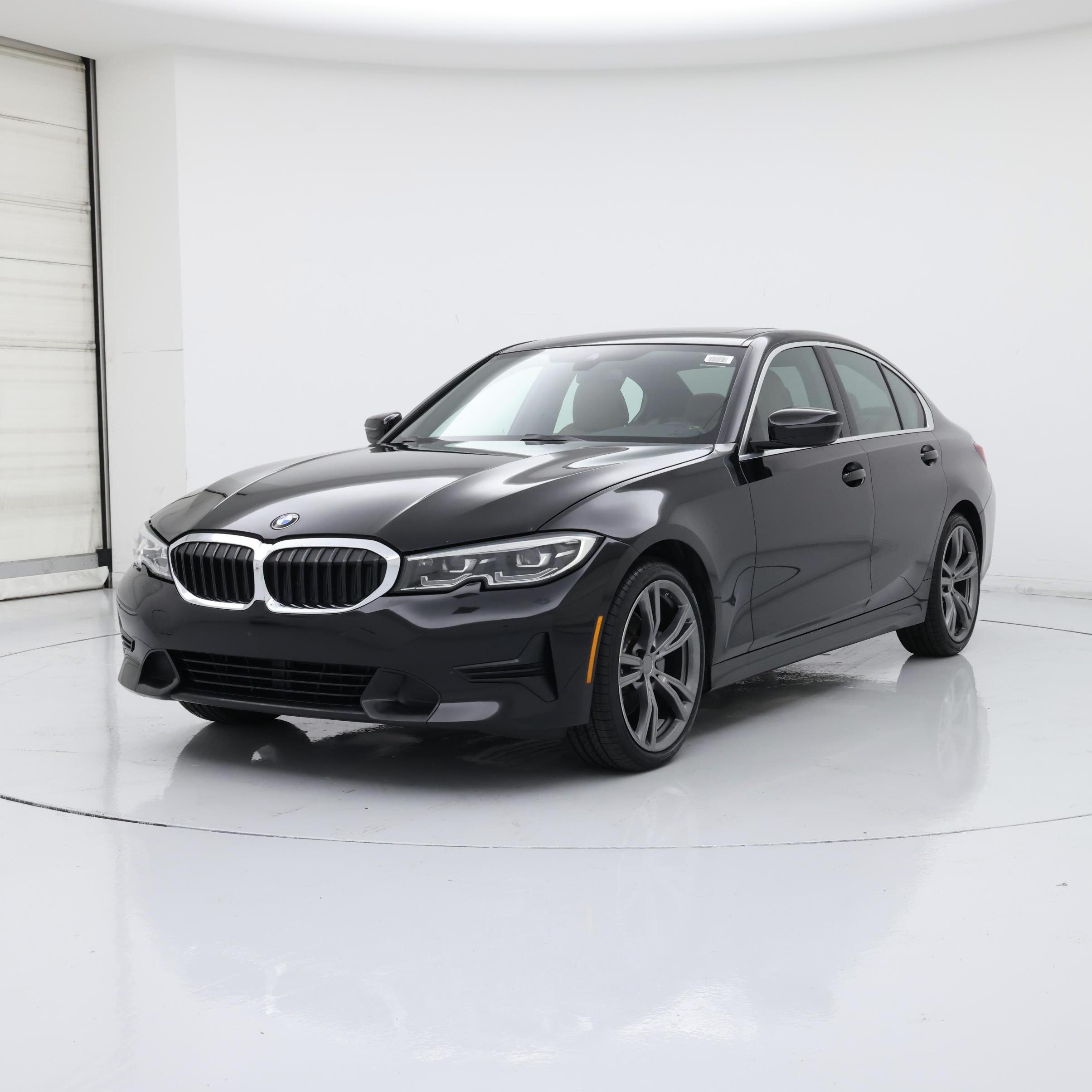 Thumbnail: 2021 BMW 3 Series - 4