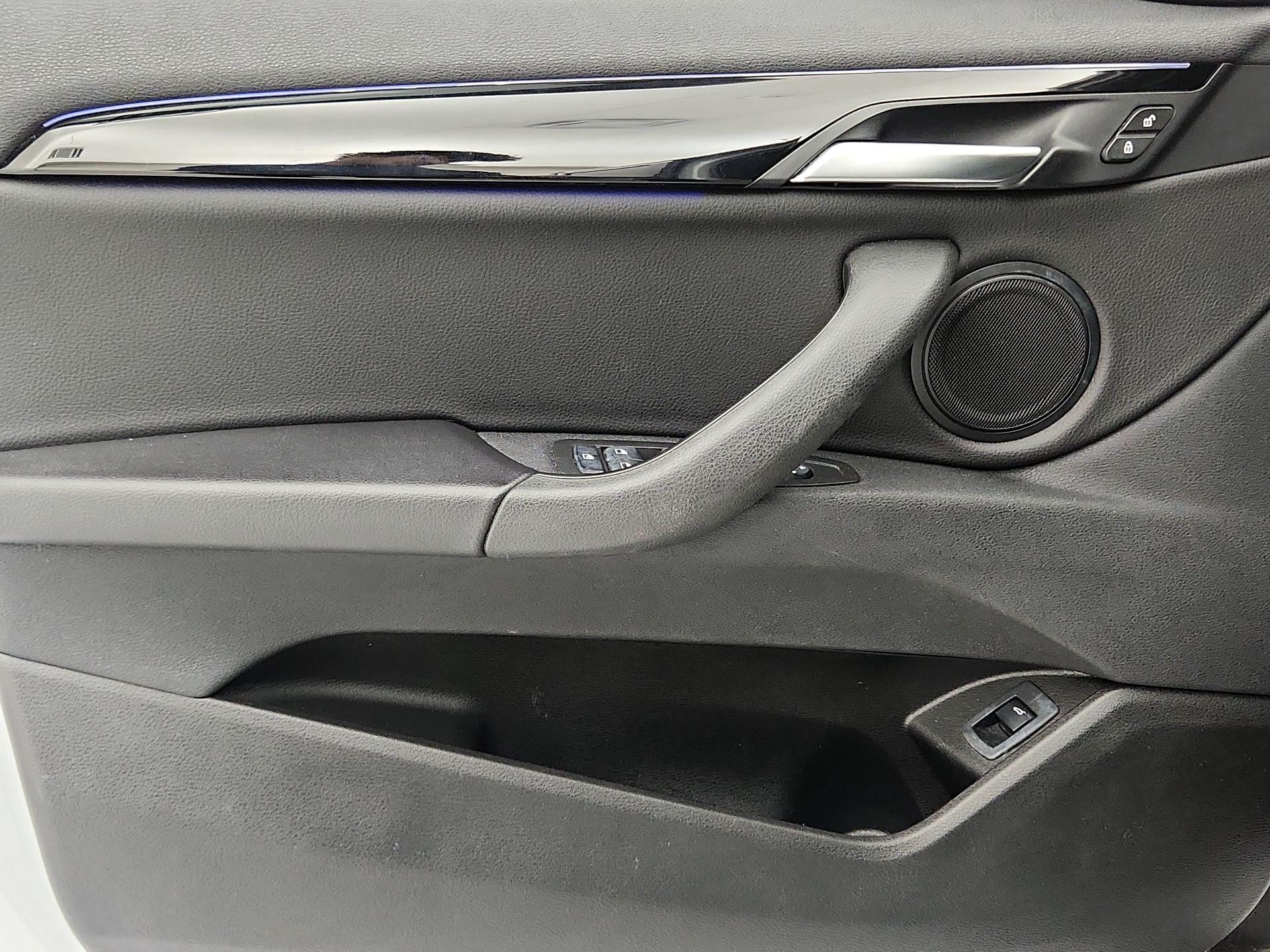 Thumbnail: 2022 BMW X2 - 12
