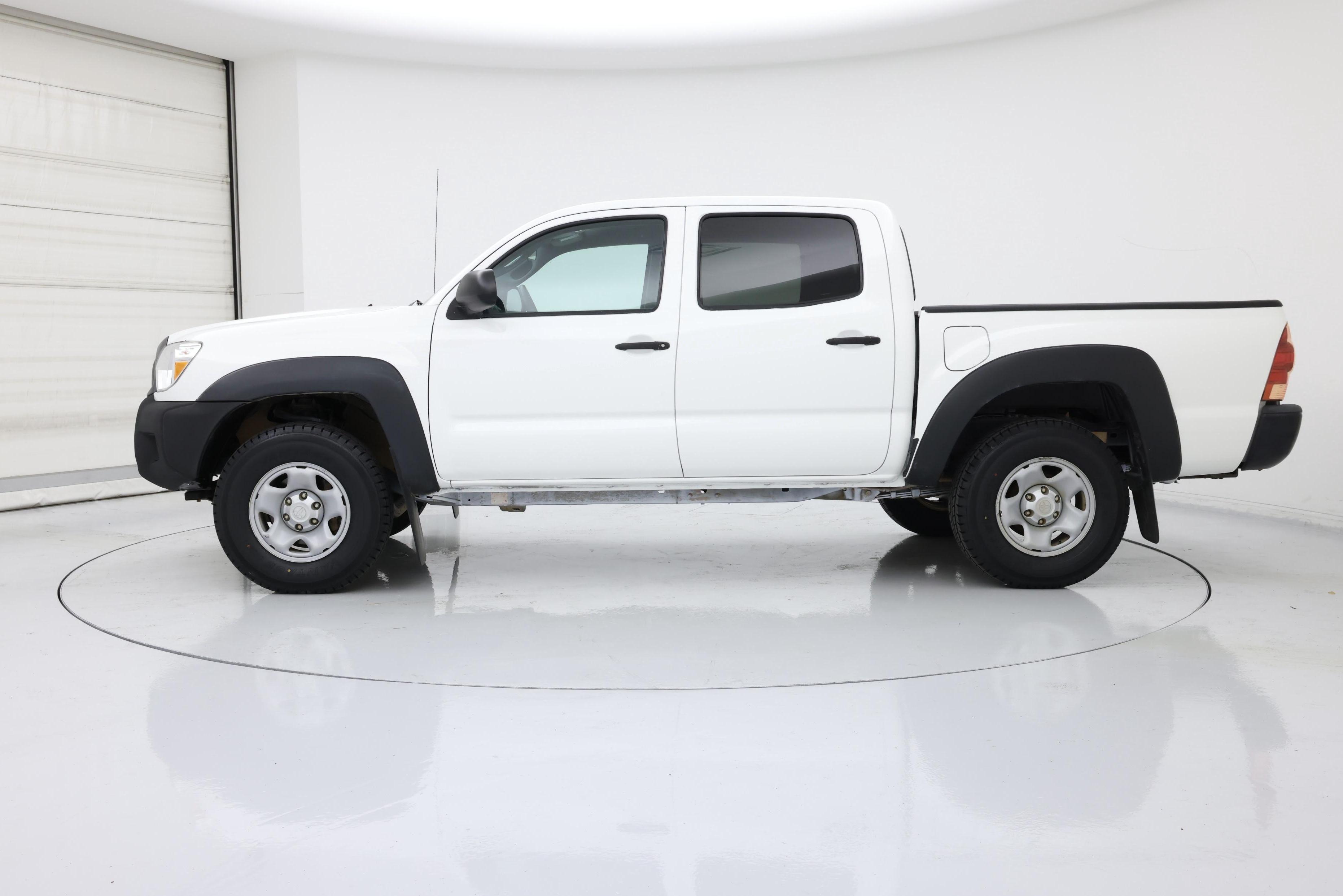 Thumbnail: 2014 Toyota Tacoma - 3