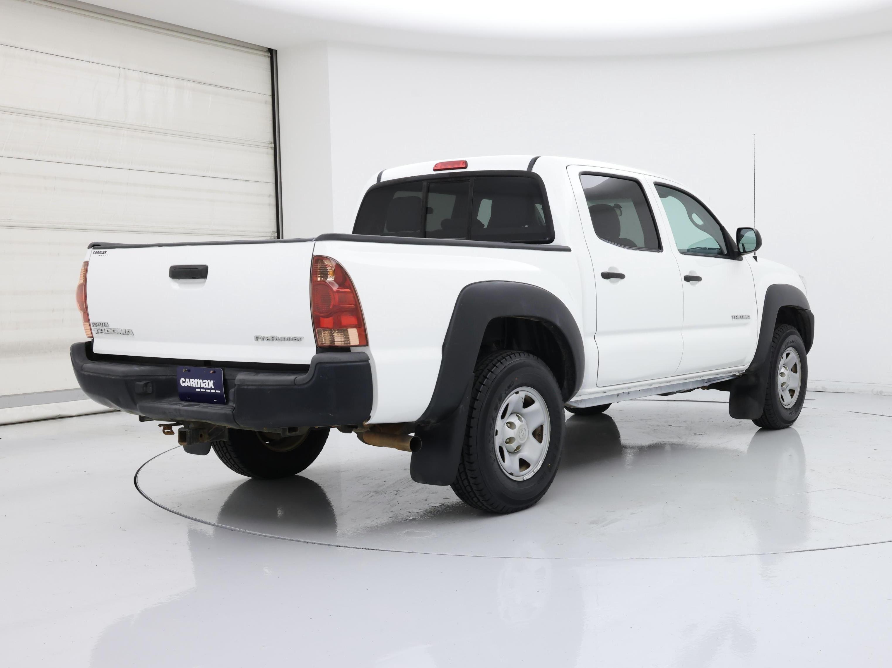 Thumbnail: 2014 Toyota Tacoma - 8