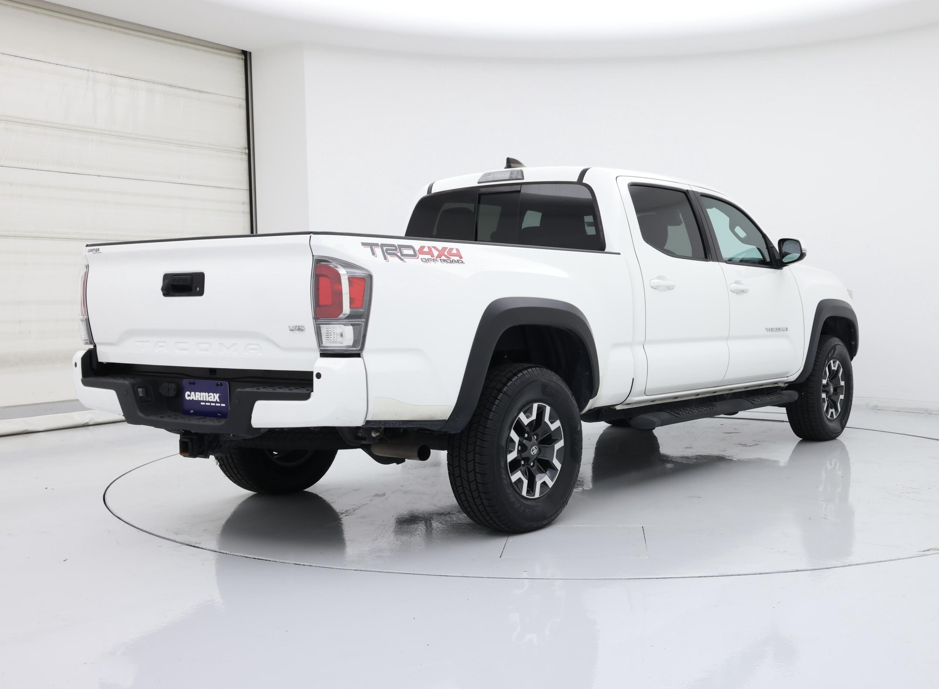 Thumbnail: 2022 Toyota Tacoma - 8
