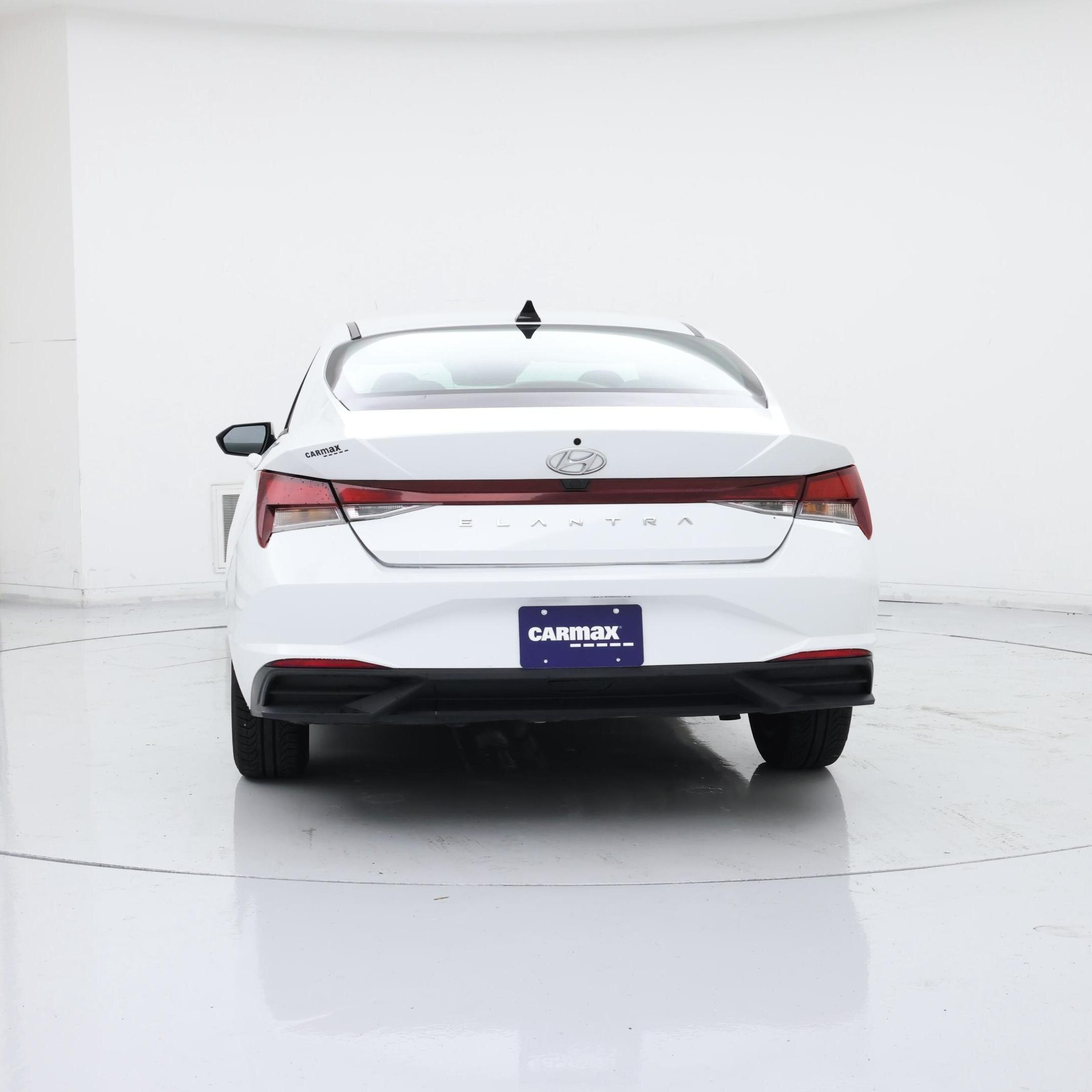 Thumbnail: 2022 Hyundai Elantra - 6