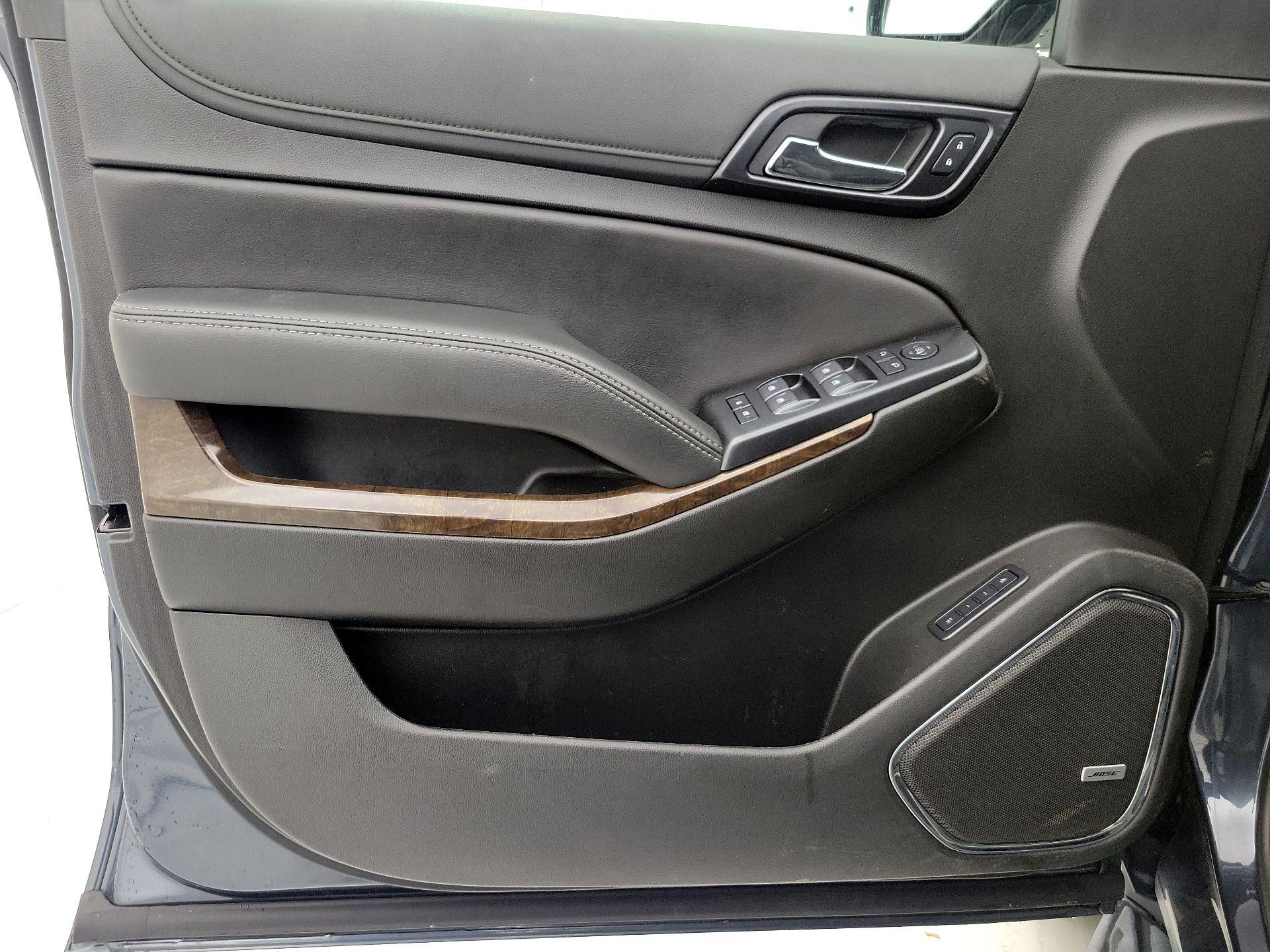 Thumbnail: 2020 Chevrolet Suburban - 12