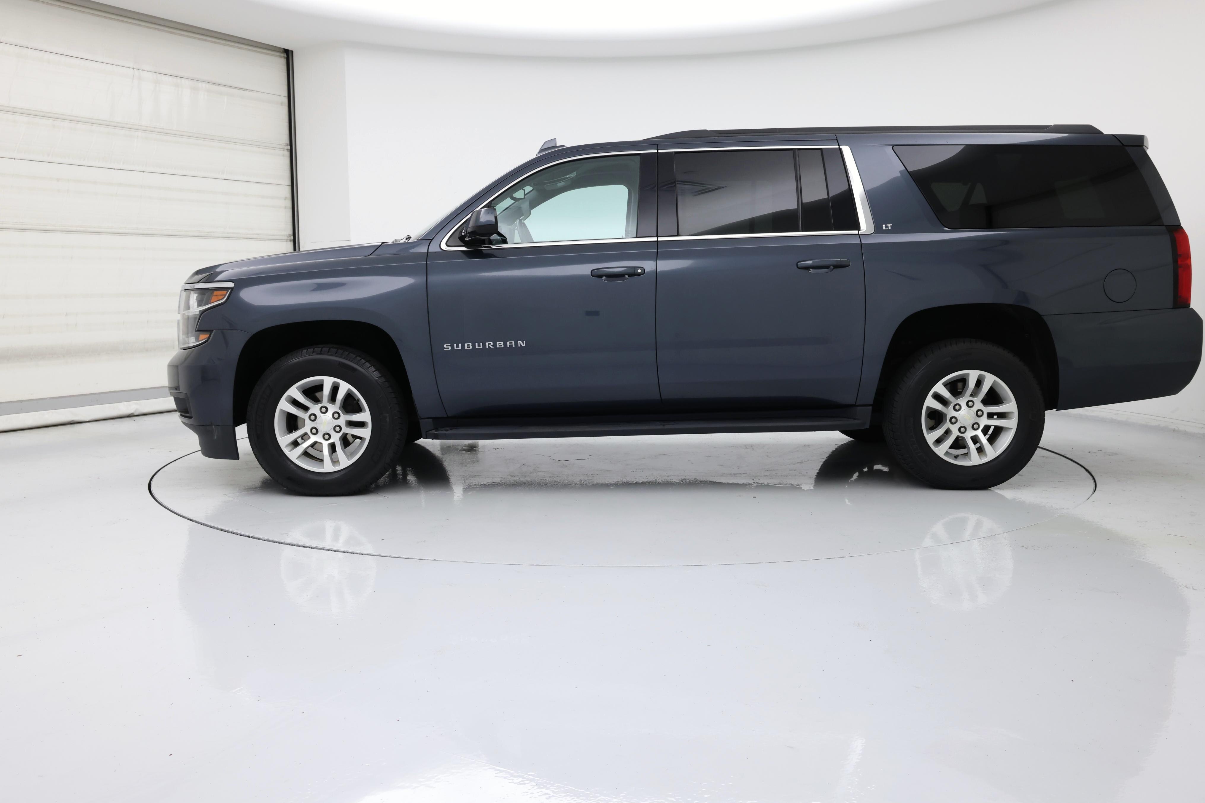 Thumbnail: 2020 Chevrolet Suburban - 3