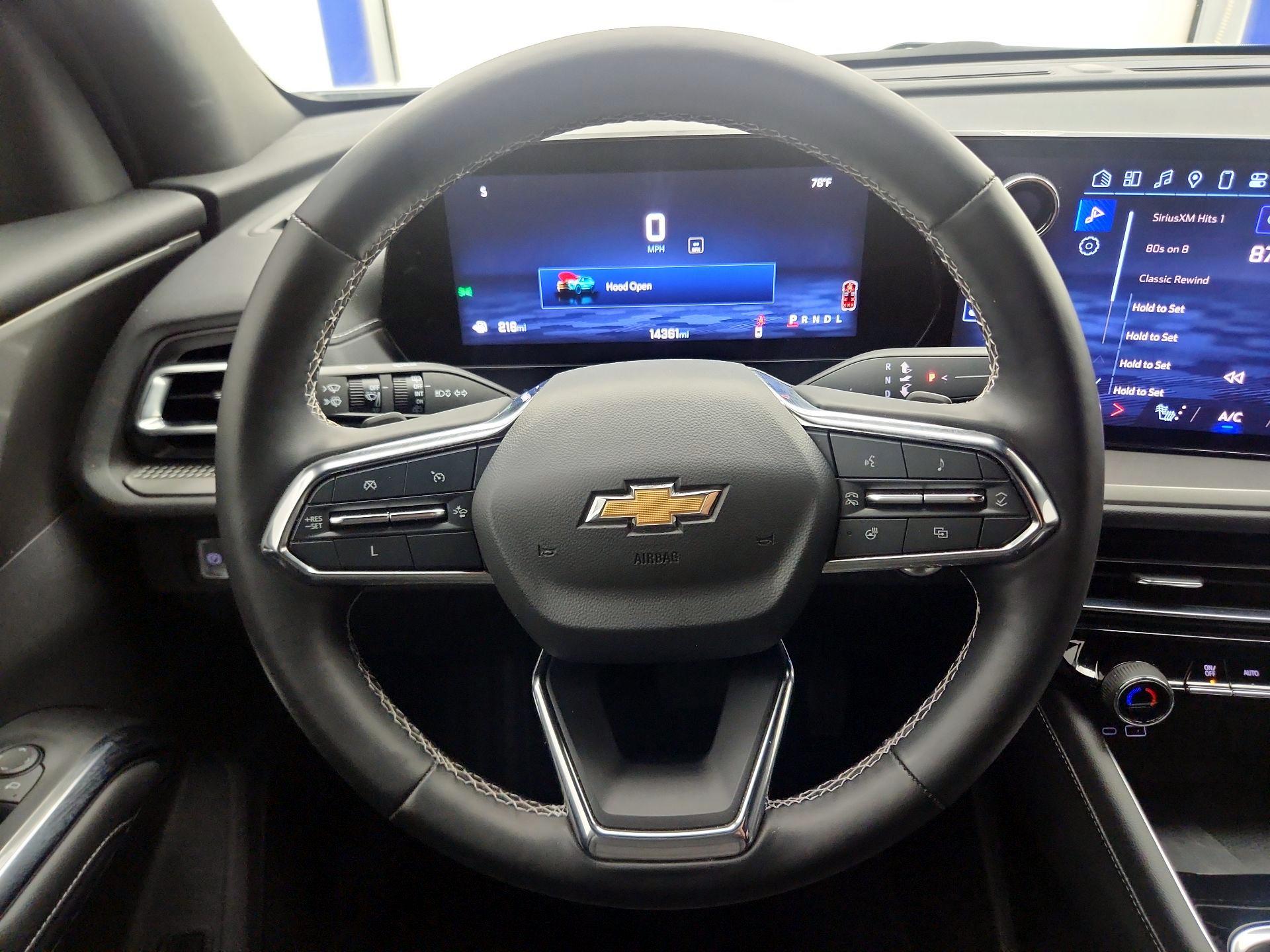 Thumbnail: 2024 Chevrolet Traverse - 10