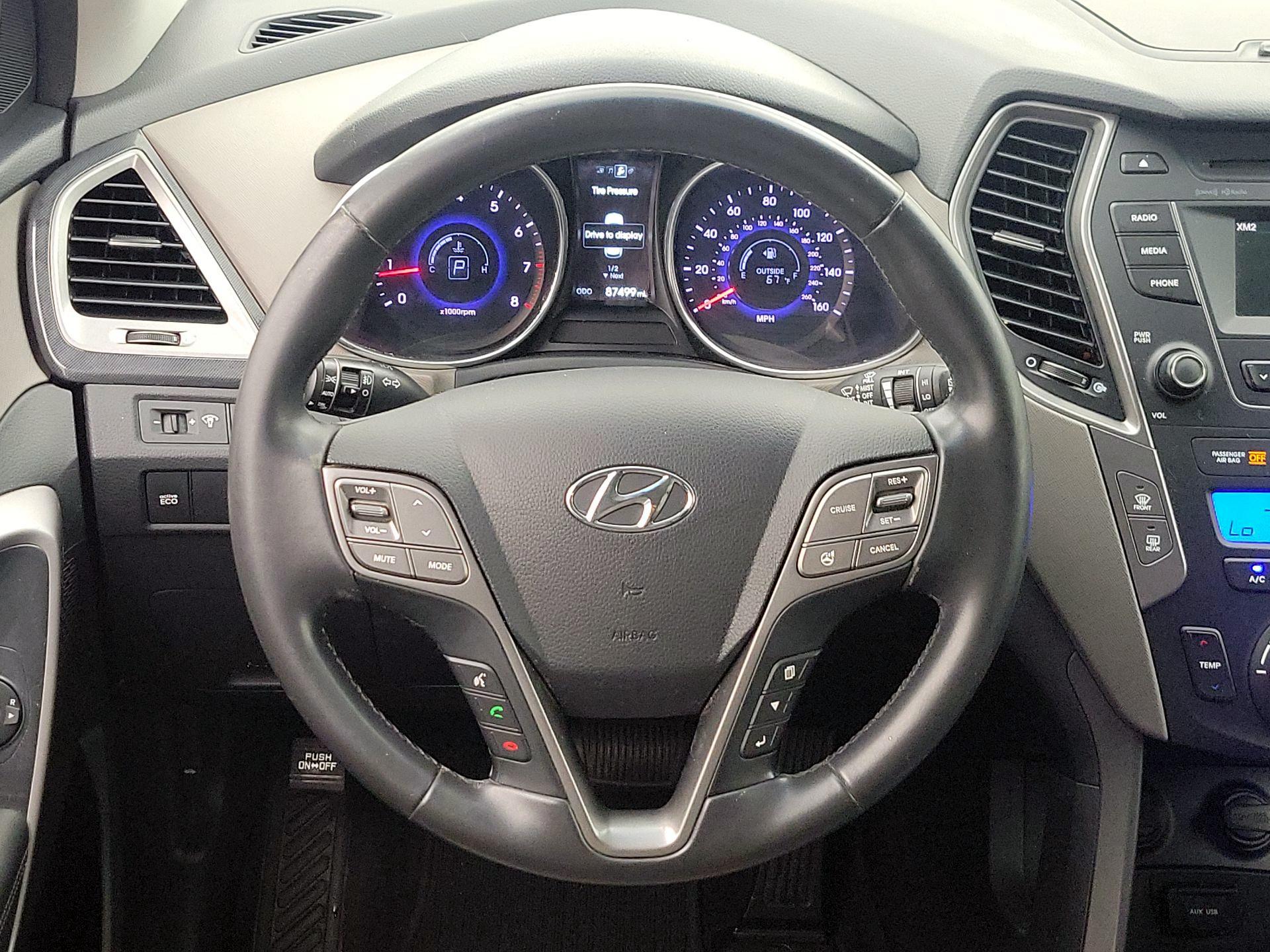 Thumbnail: 2015 Hyundai Santa Fe - 10