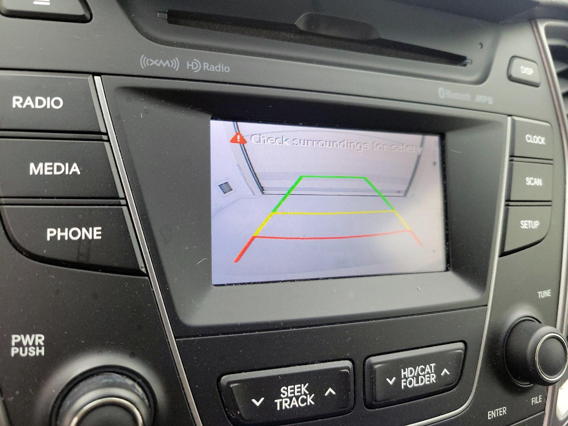 Thumbnail: 2015 Hyundai Santa Fe - 14