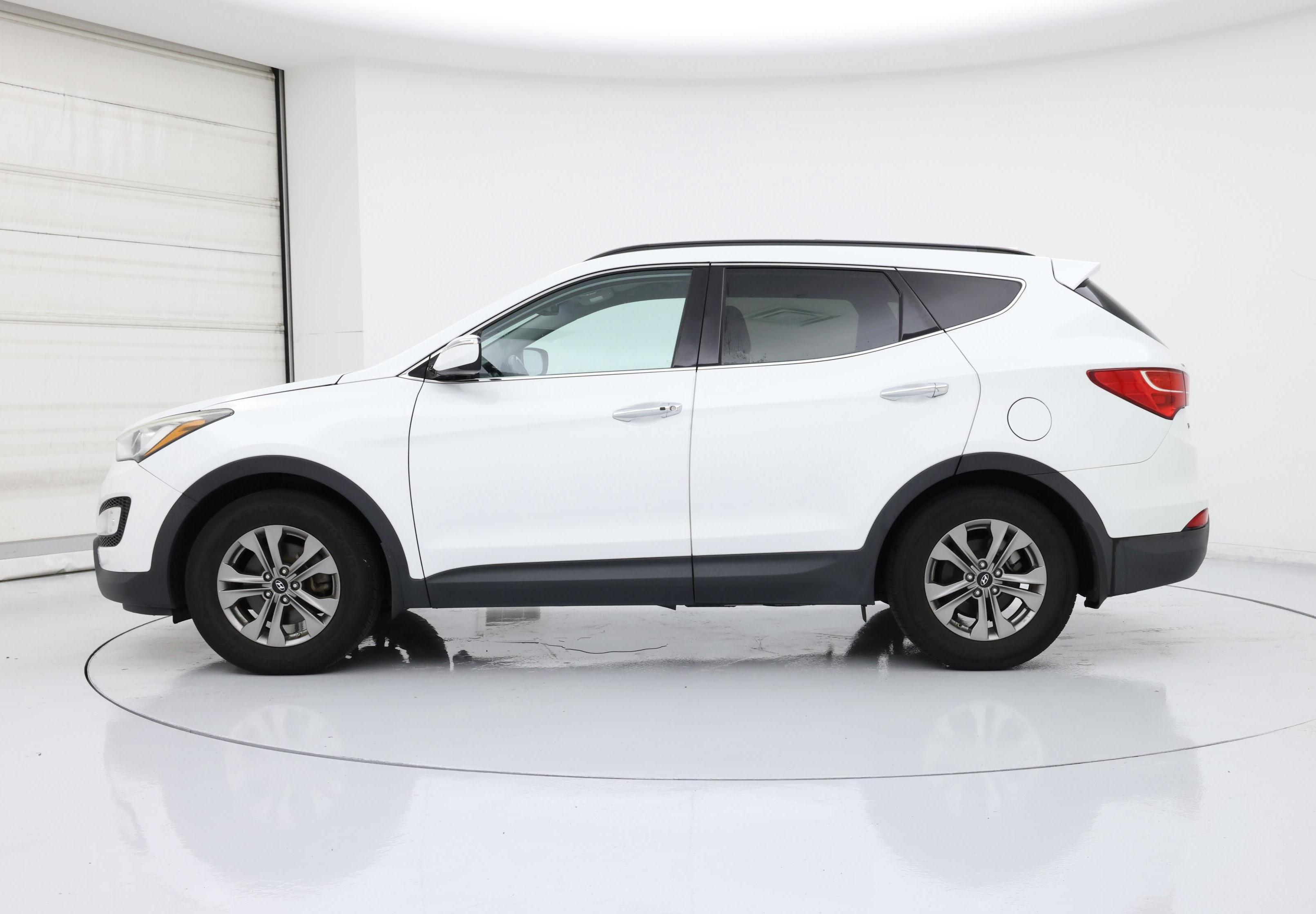 Thumbnail: 2015 Hyundai Santa Fe - 3