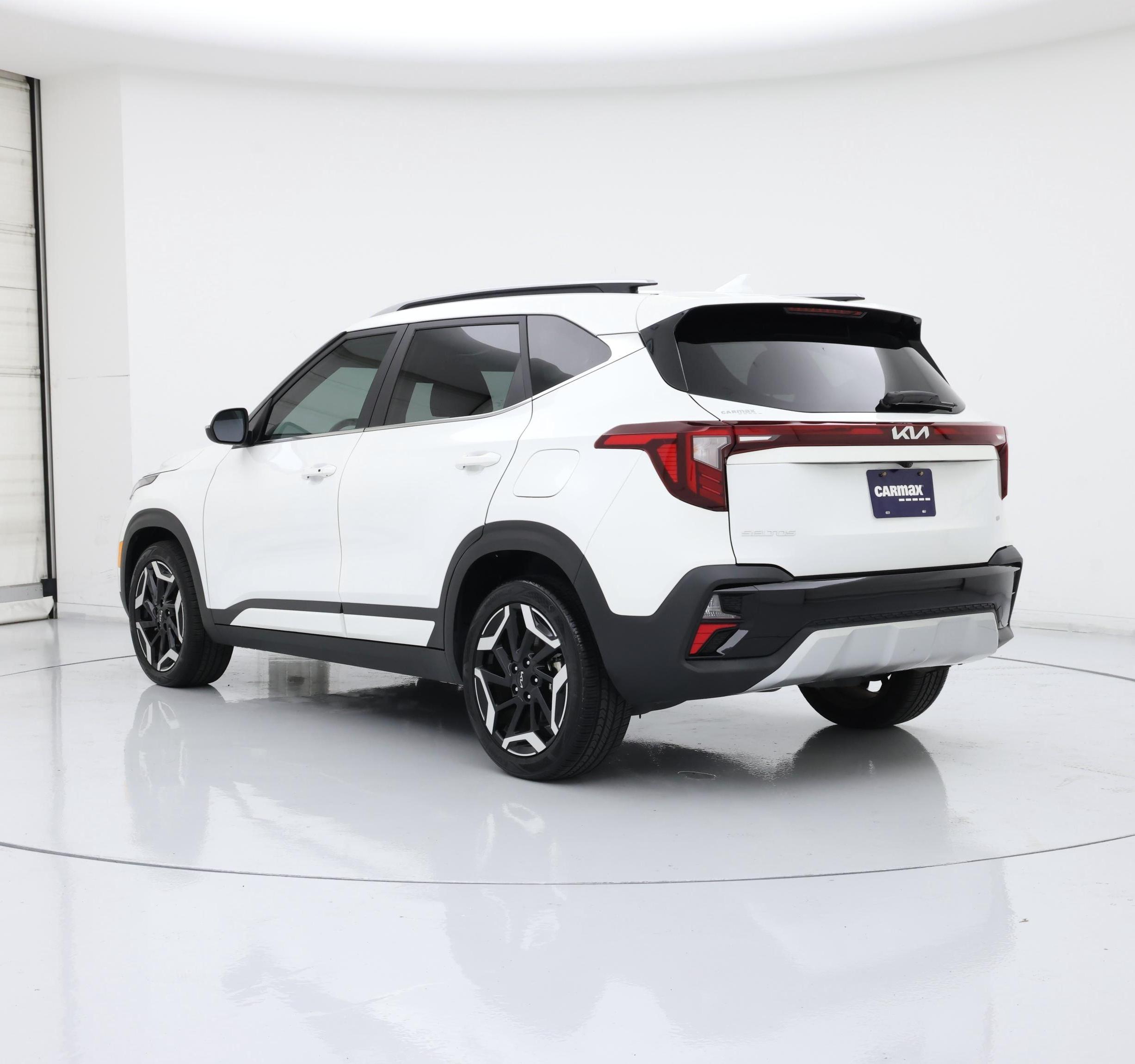 Thumbnail: 2024 Kia Seltos - 2
