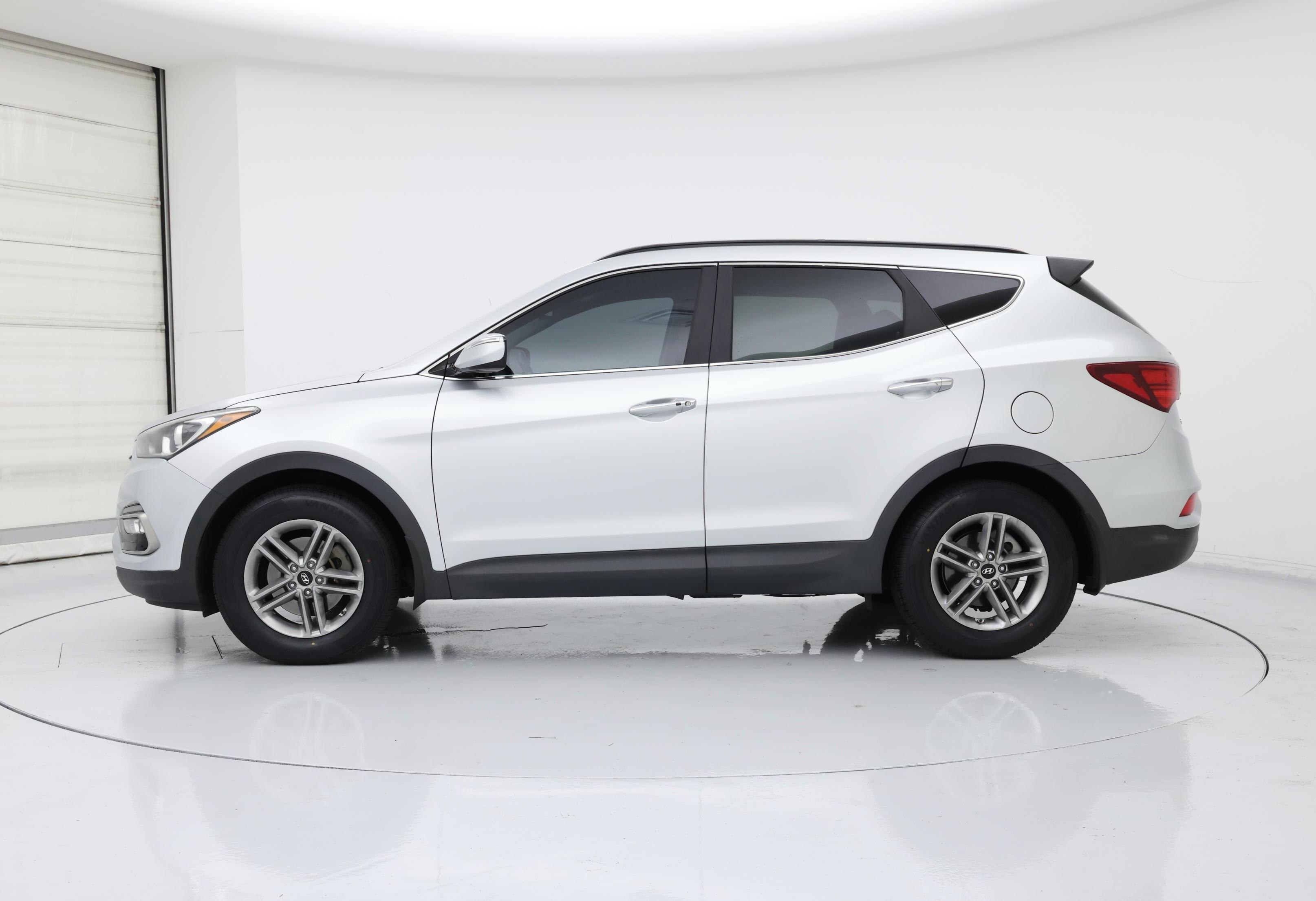 Thumbnail: 2018 Hyundai Santa Fe - 3