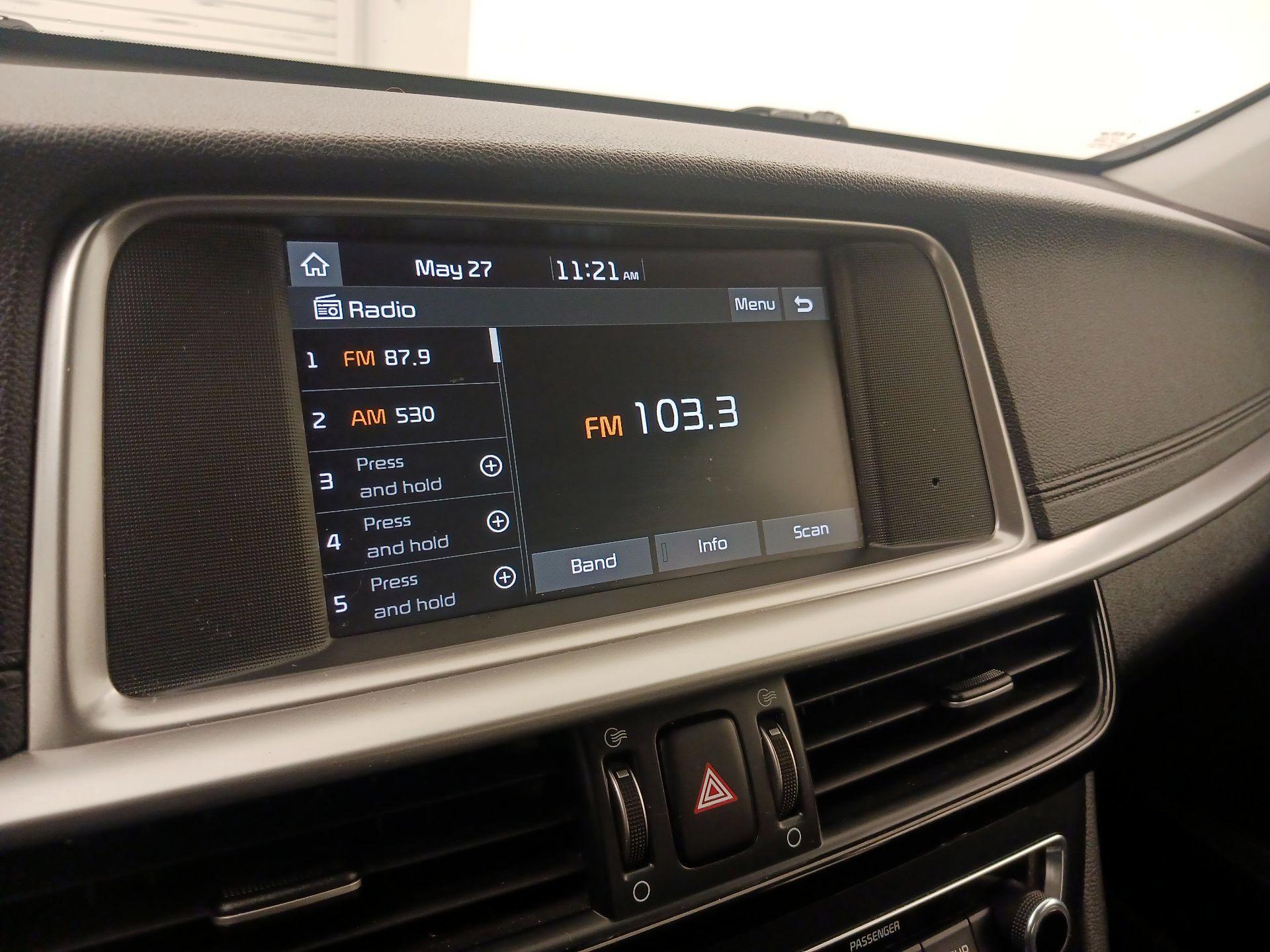 Thumbnail: 2019 Kia Optima - 15