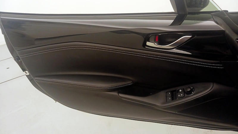 2023 Mazda MX-5 Miata Grand Touring 12