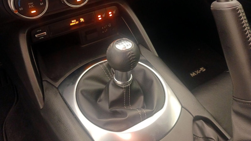 2023 Mazda MX-5 Miata Grand Touring 18