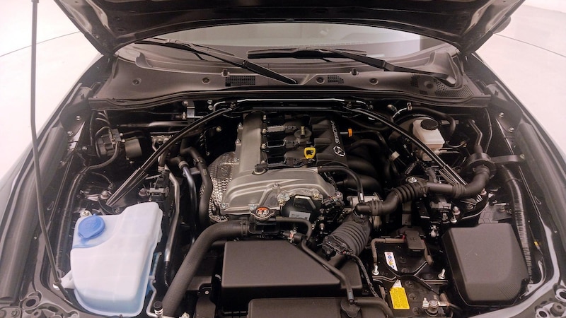 2023 Mazda MX-5 Miata Grand Touring 21