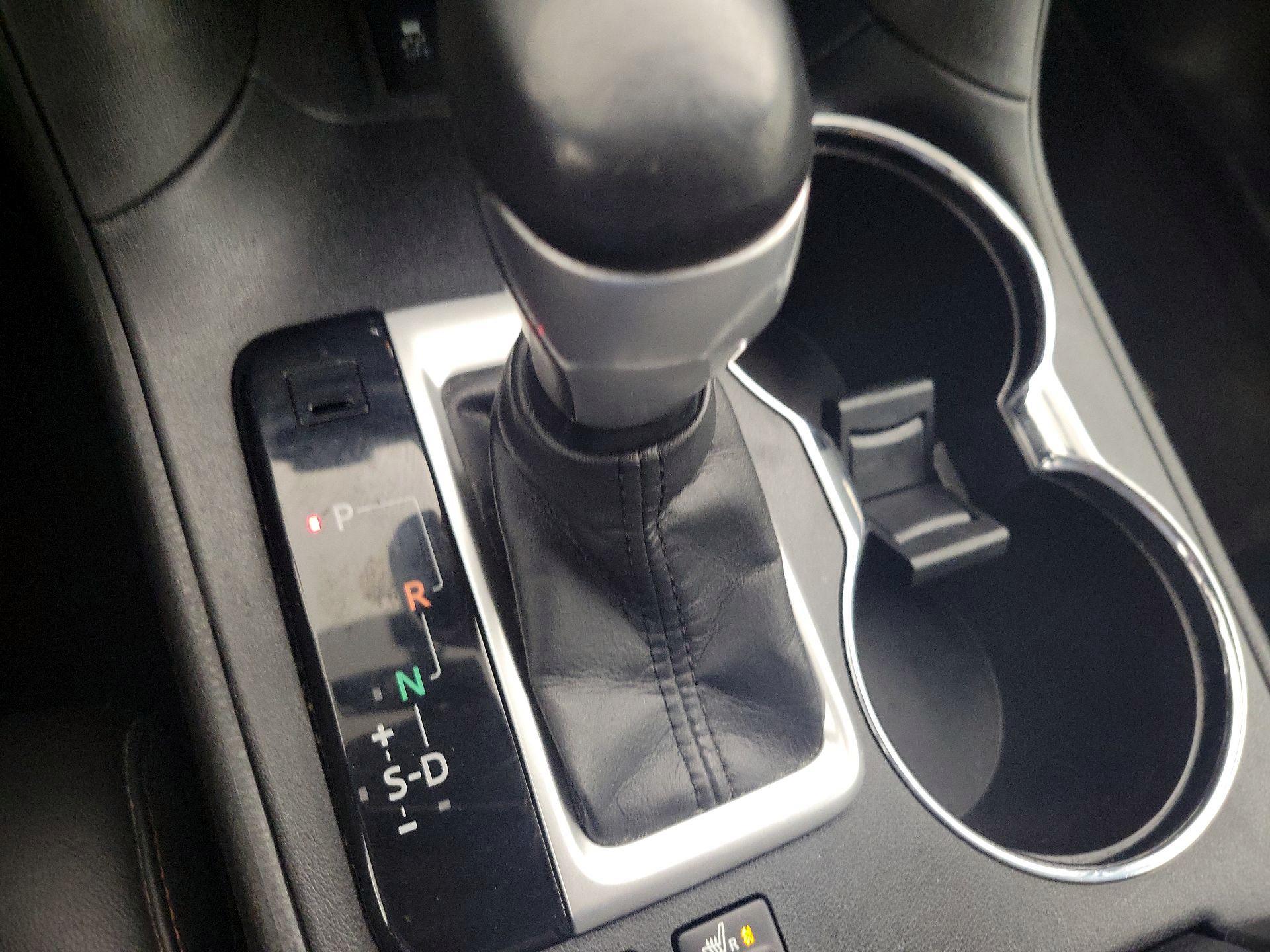 Thumbnail: 2014 Toyota Highlander - 17