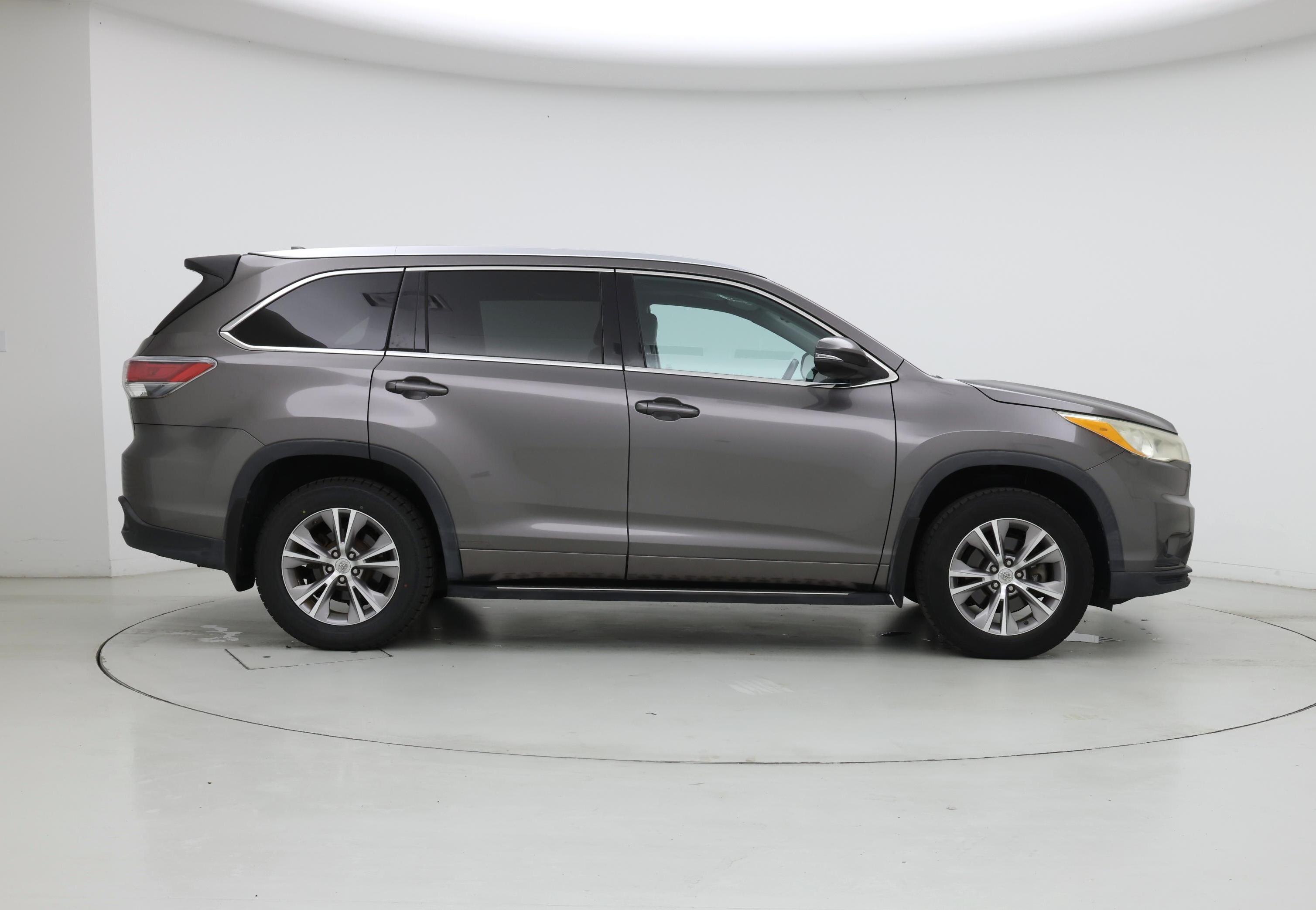 Thumbnail: 2014 Toyota Highlander - 7