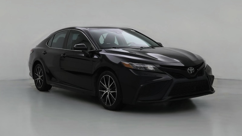 2022 Toyota Camry SE Hero Image