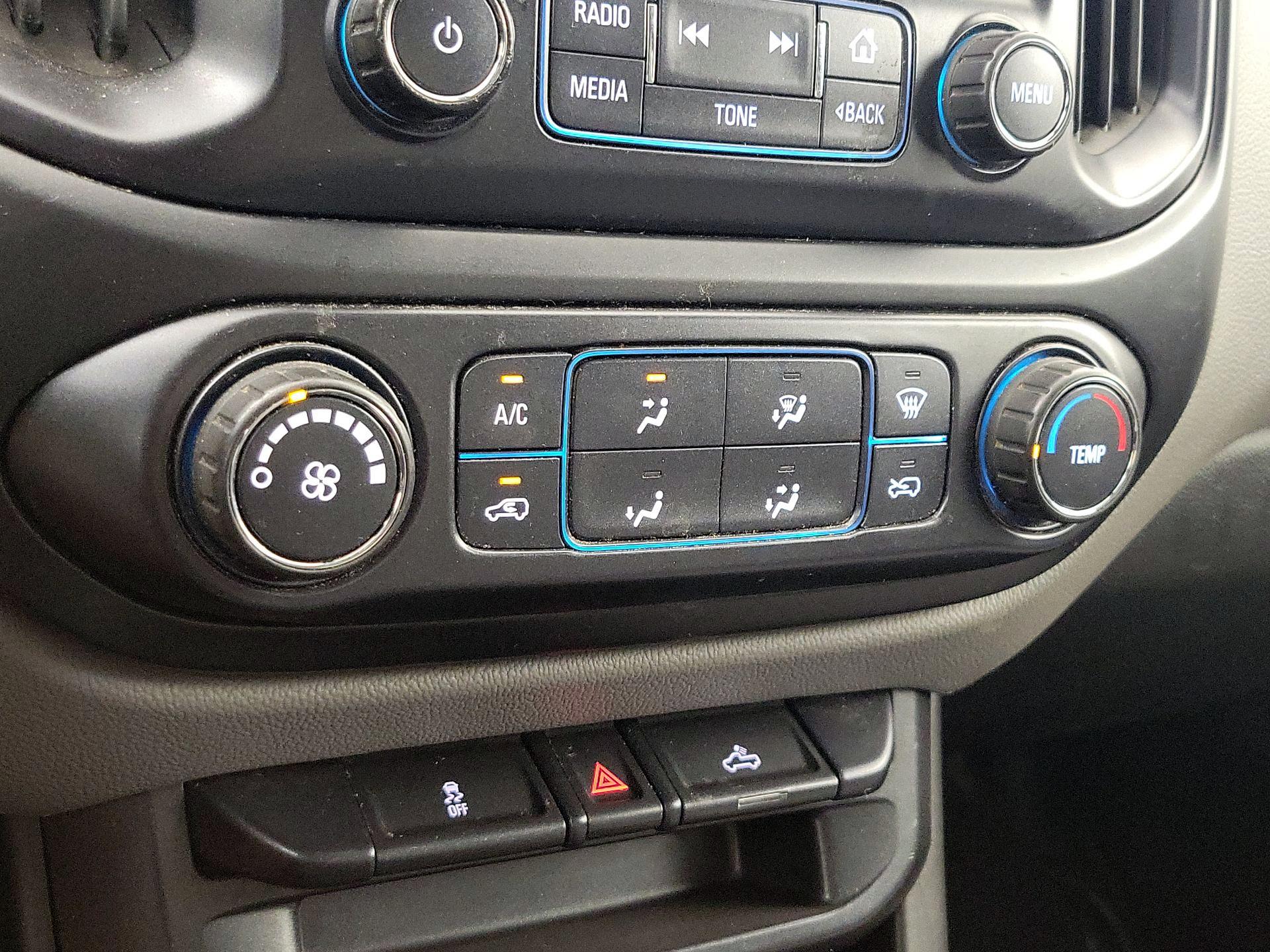Thumbnail: 2016 Chevrolet Colorado - 16