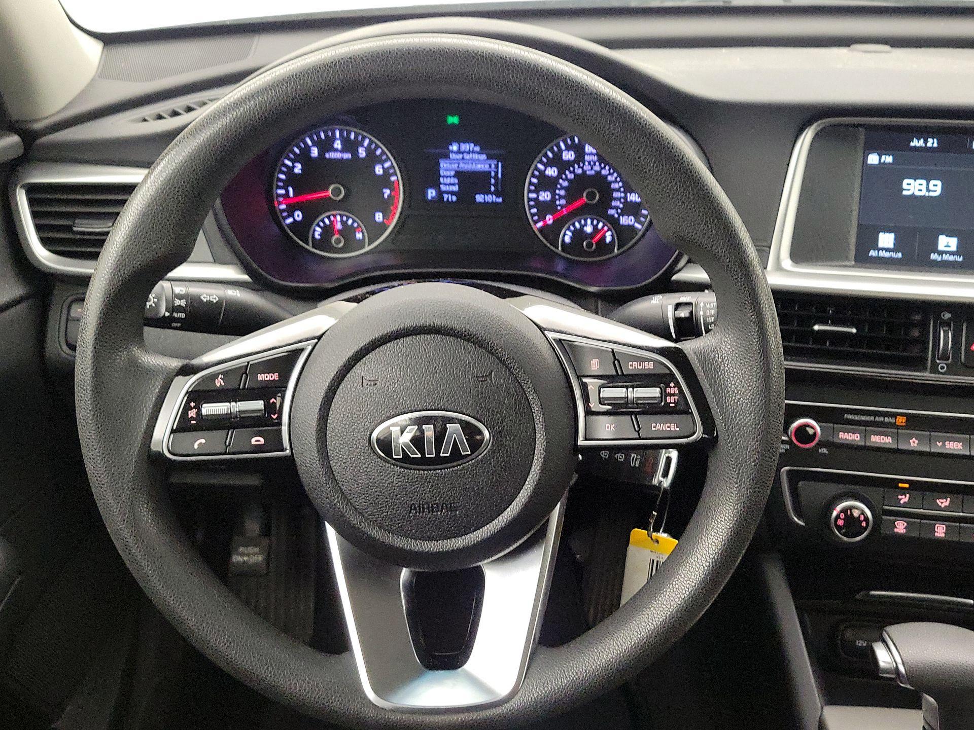 Thumbnail: 2019 Kia Optima - 10