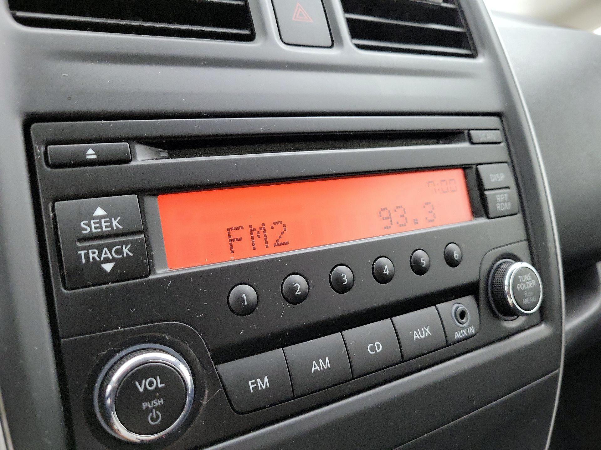 Thumbnail: 2015 Nissan Versa Note - 14