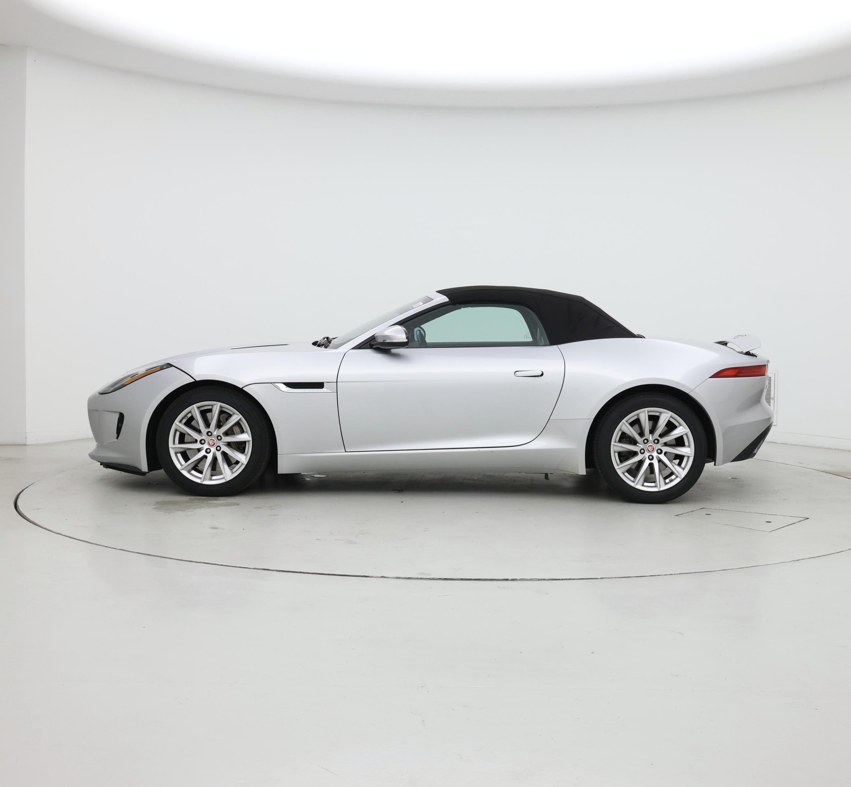 Thumbnail: 2016 Jaguar F-Type - 3