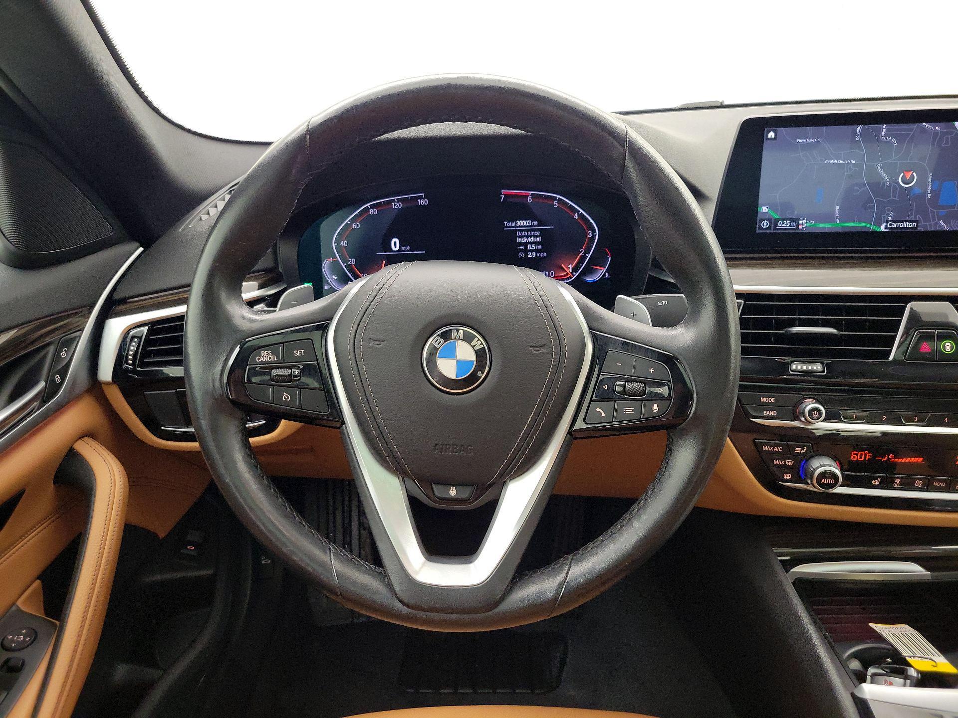Thumbnail: 2020 BMW 5 Series - 10