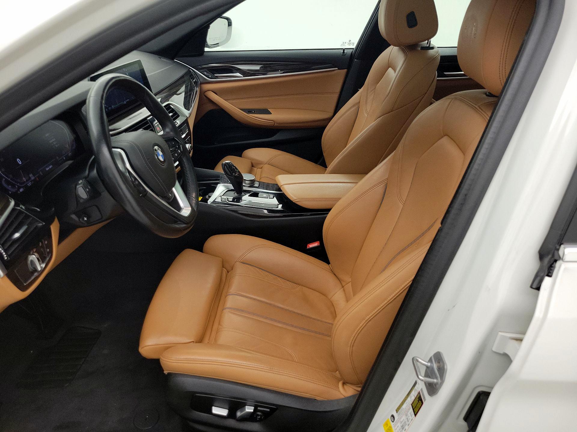 Thumbnail: 2020 BMW 5 Series - 11