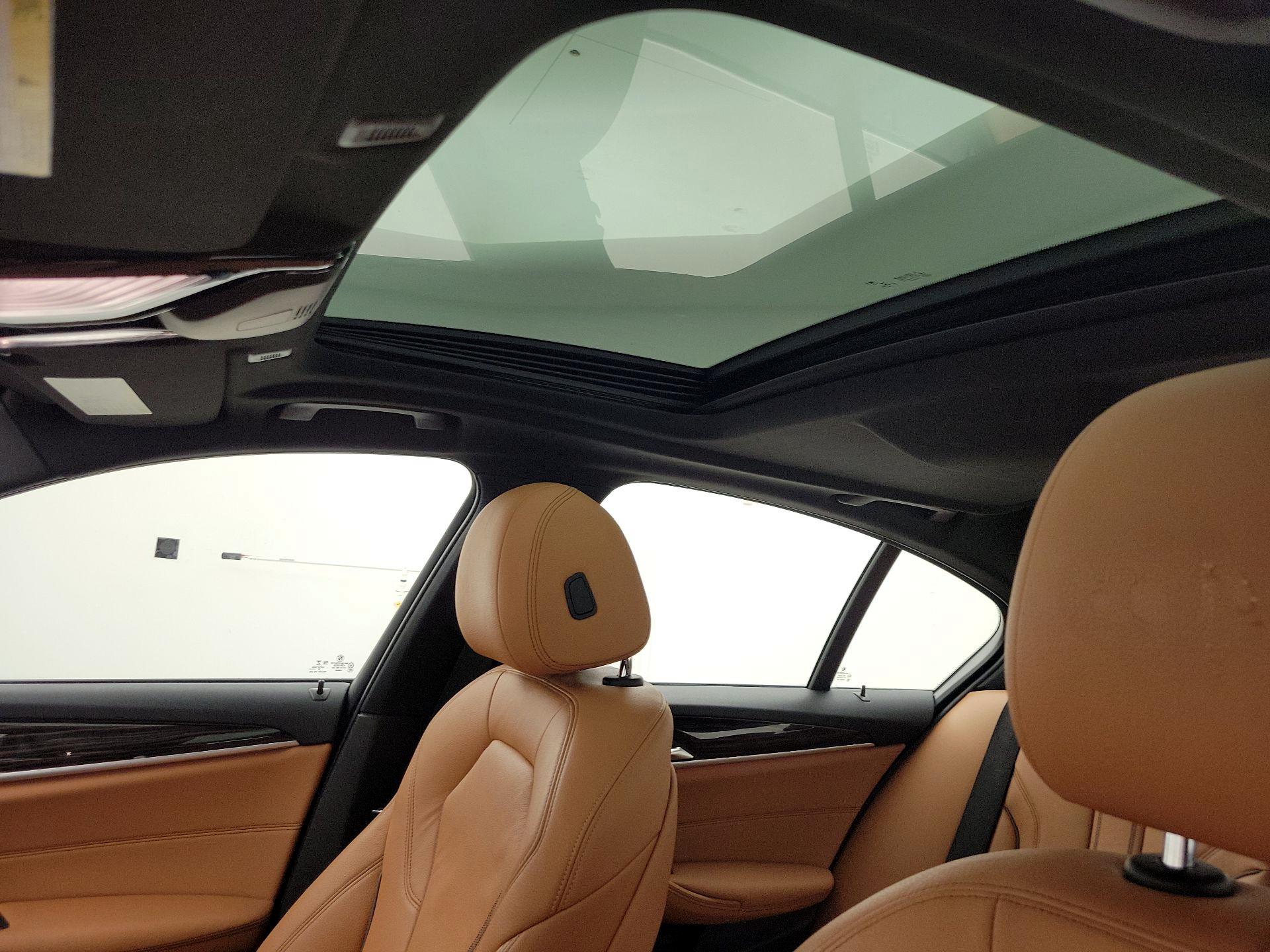 Thumbnail: 2020 BMW 5 Series - 20