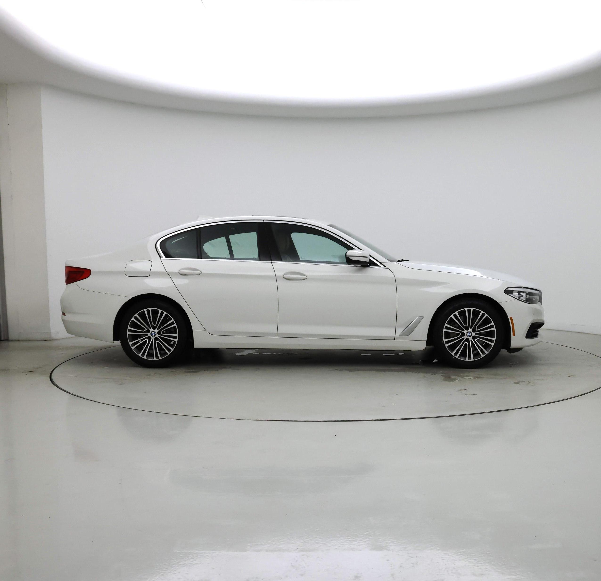 Thumbnail: 2020 BMW 5 Series - 7