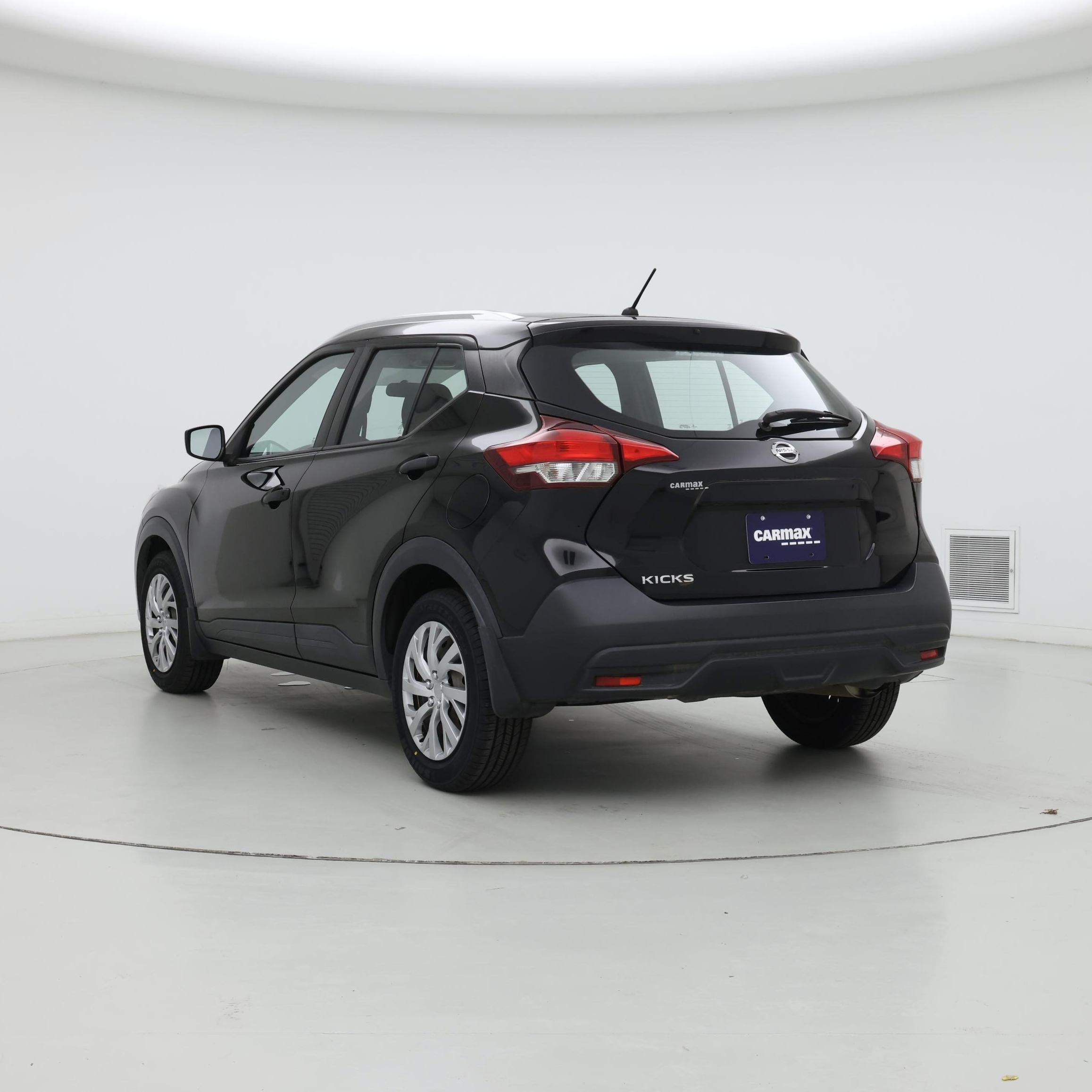 Thumbnail: 2018 Nissan Kicks - 2