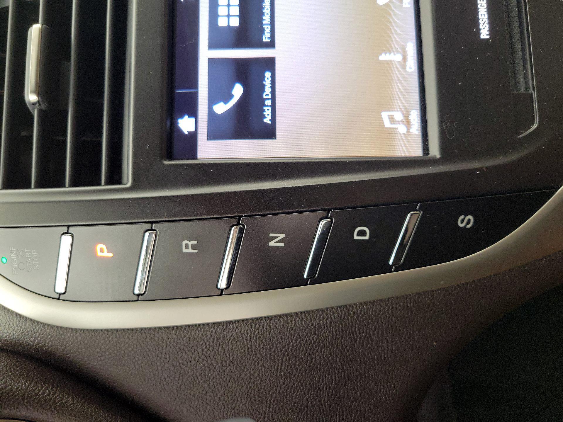 Thumbnail: 2019 Lincoln MKC - 18