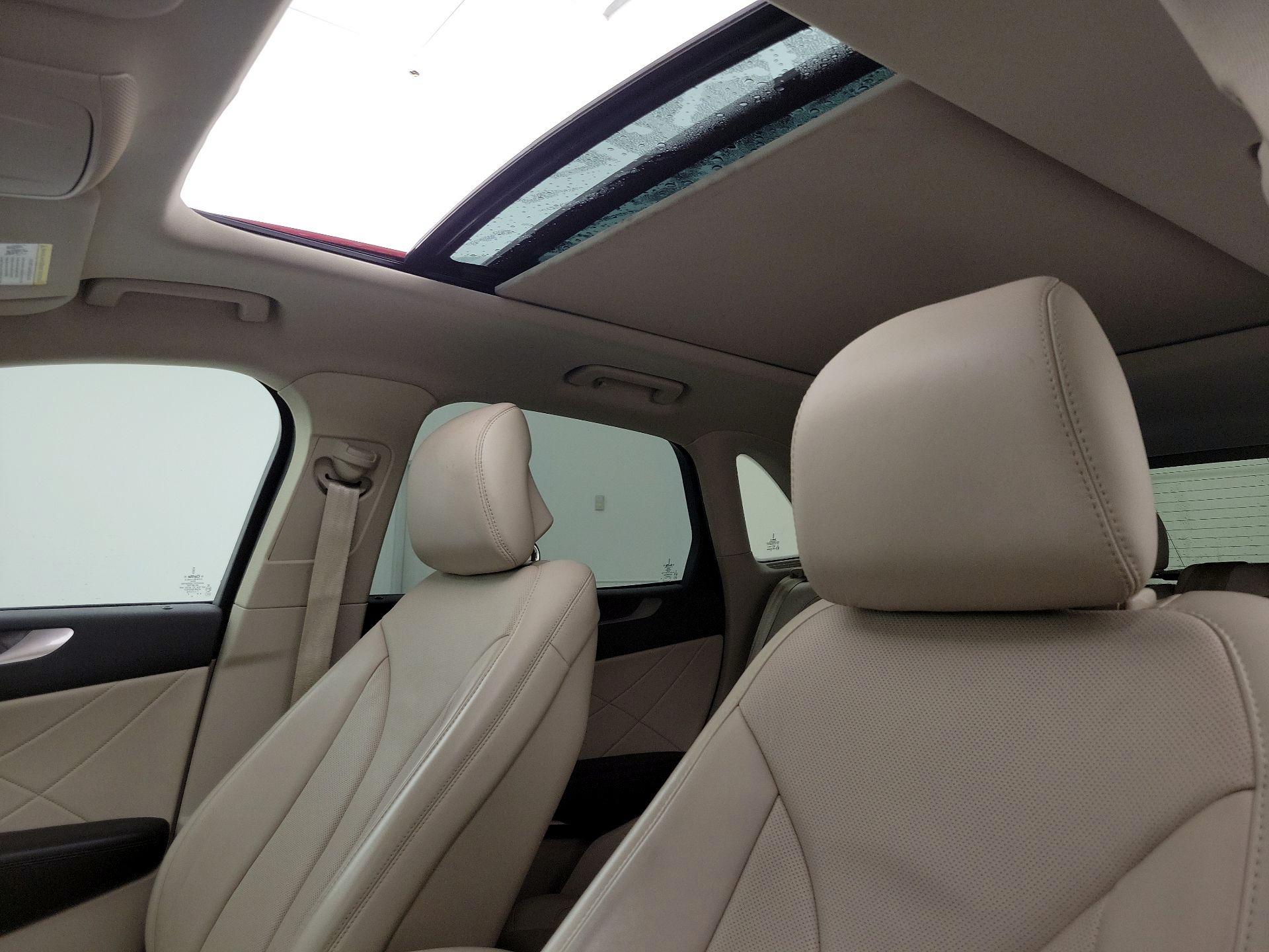 Thumbnail: 2019 Lincoln MKC - 20