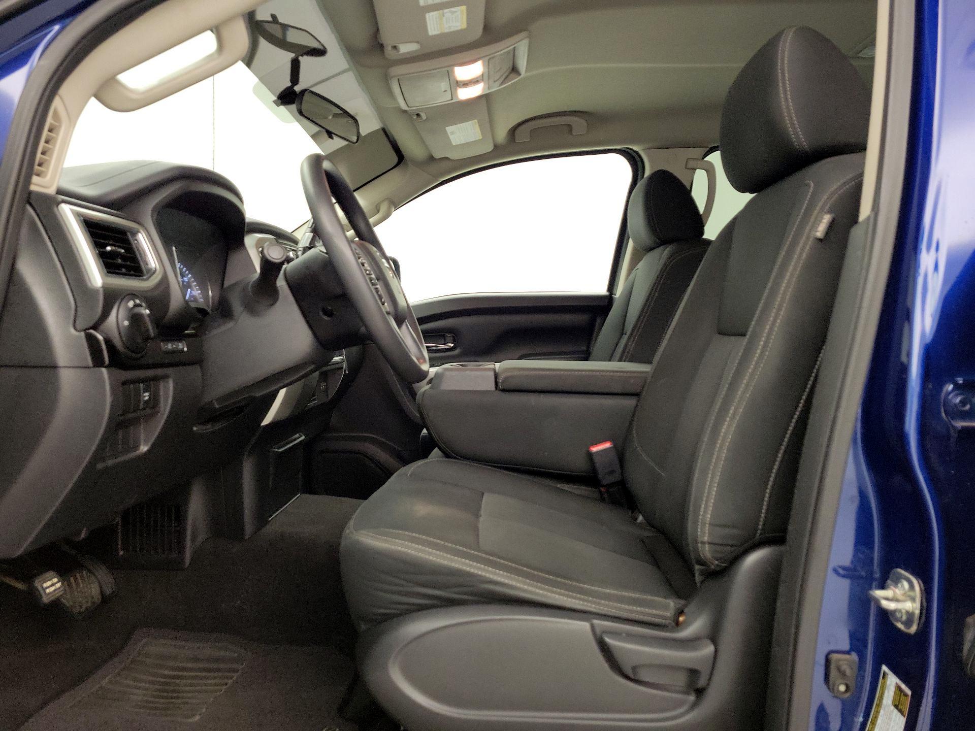 Thumbnail: 2019 Nissan Titan - 11