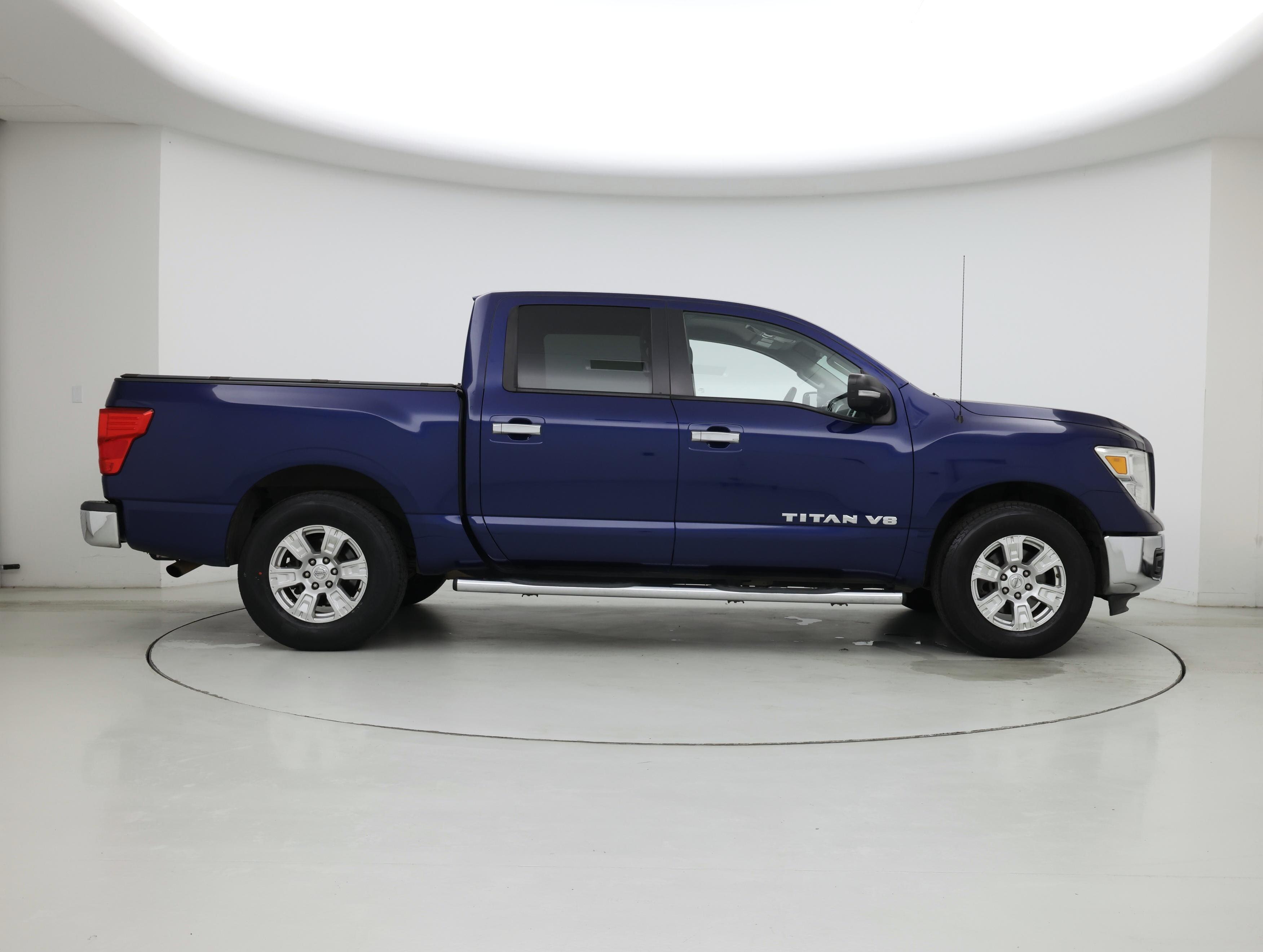 Thumbnail: 2019 Nissan Titan - 7