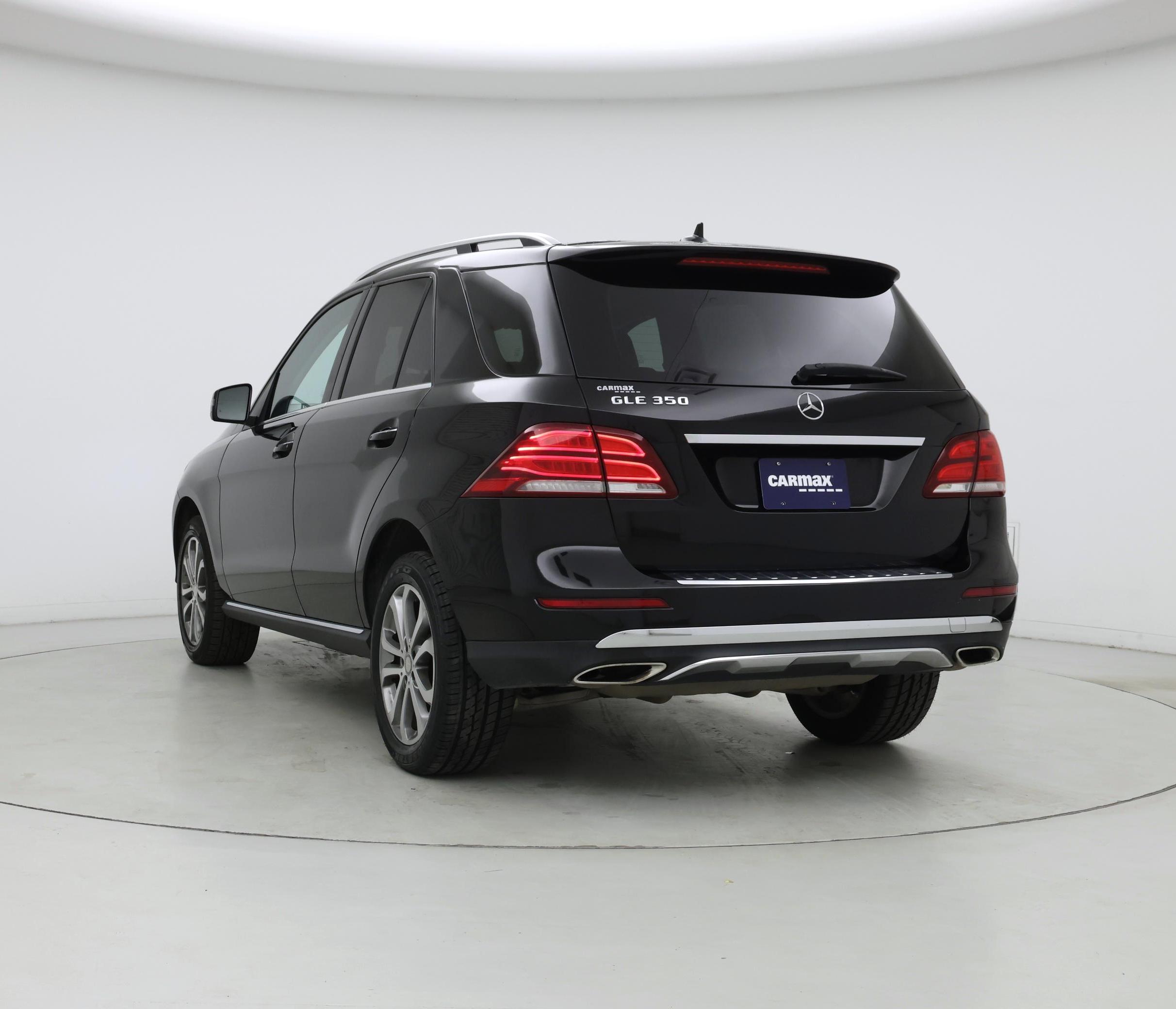 Thumbnail: 2016 Mercedes-Benz GLE - 2