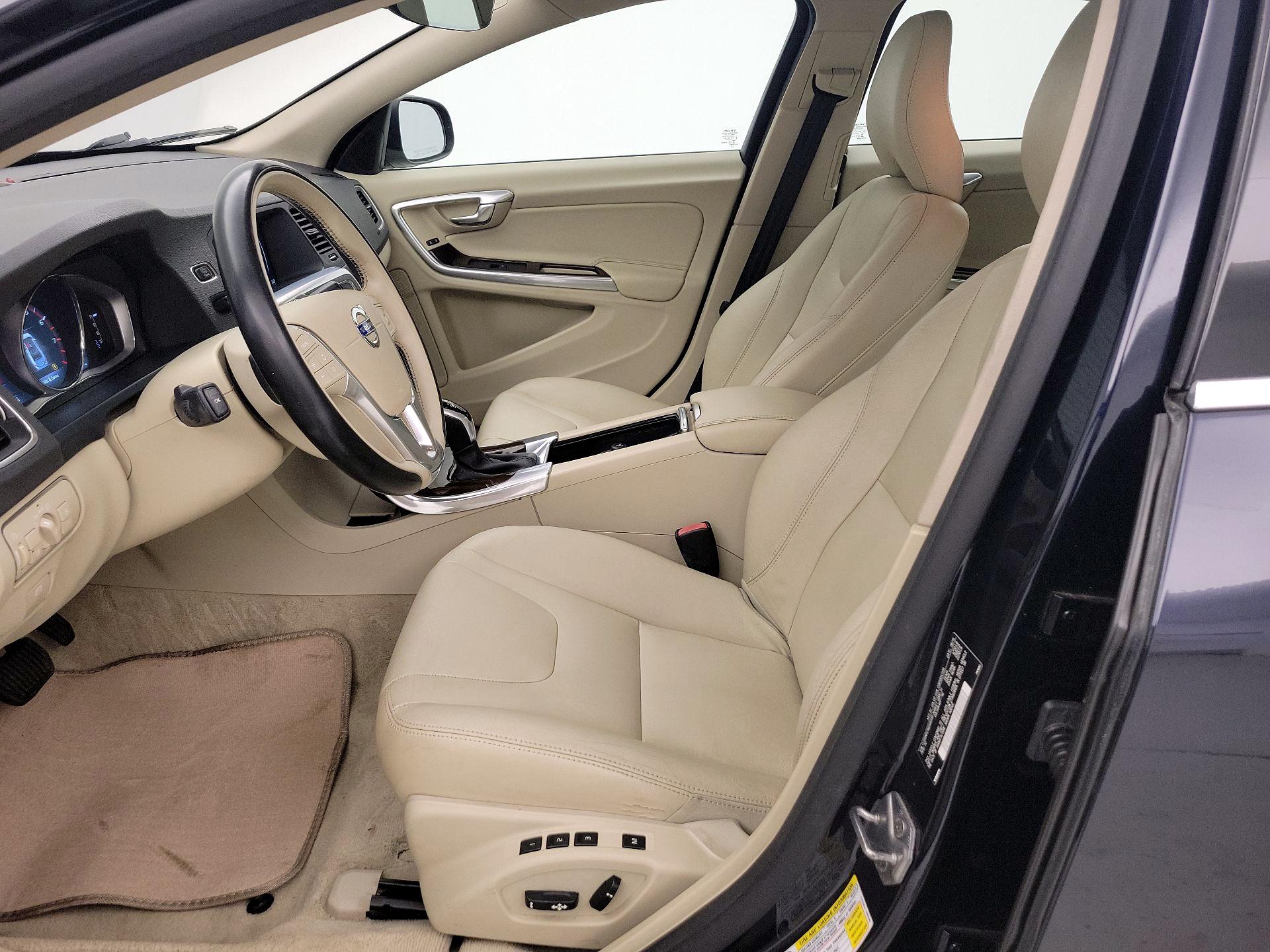 Thumbnail: 2016 Volvo S60 - 11