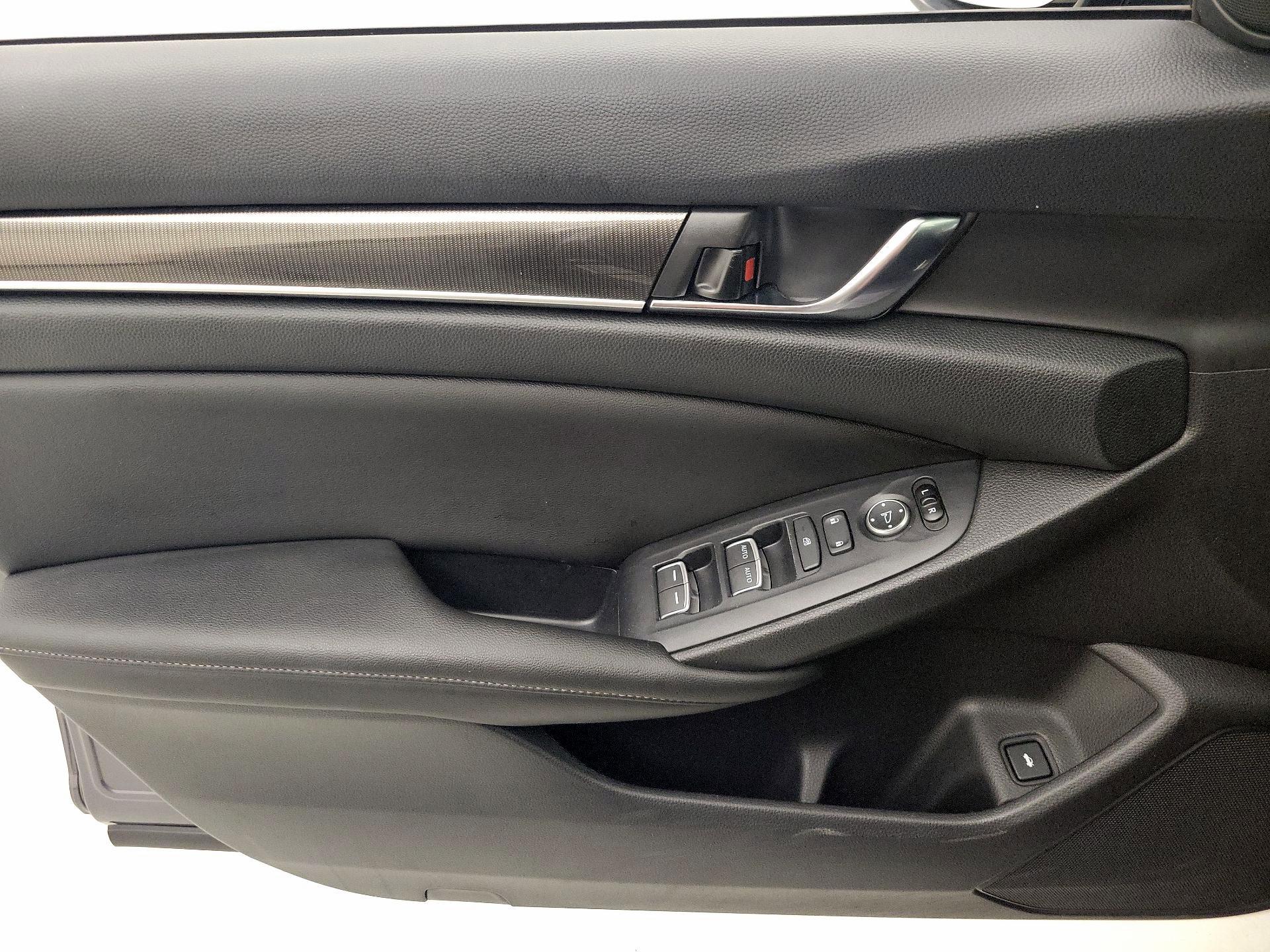 Thumbnail: 2019 Honda Accord - 12