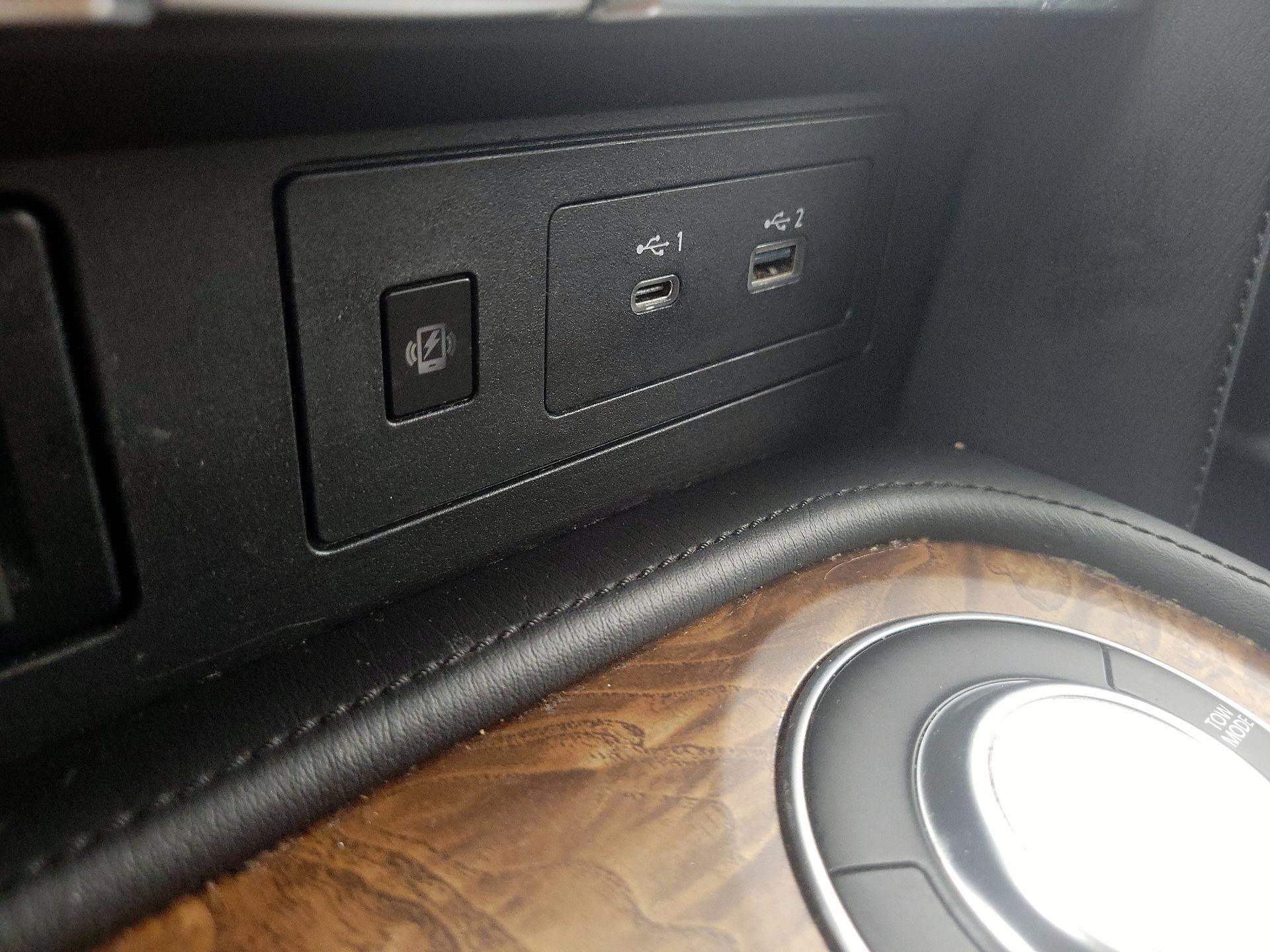 Thumbnail: 2022 Nissan Armada - 19