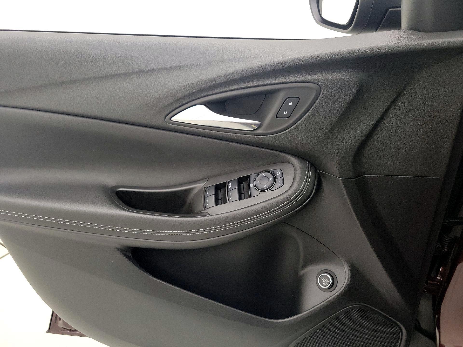 Thumbnail: 2022 Buick Encore GX - 12