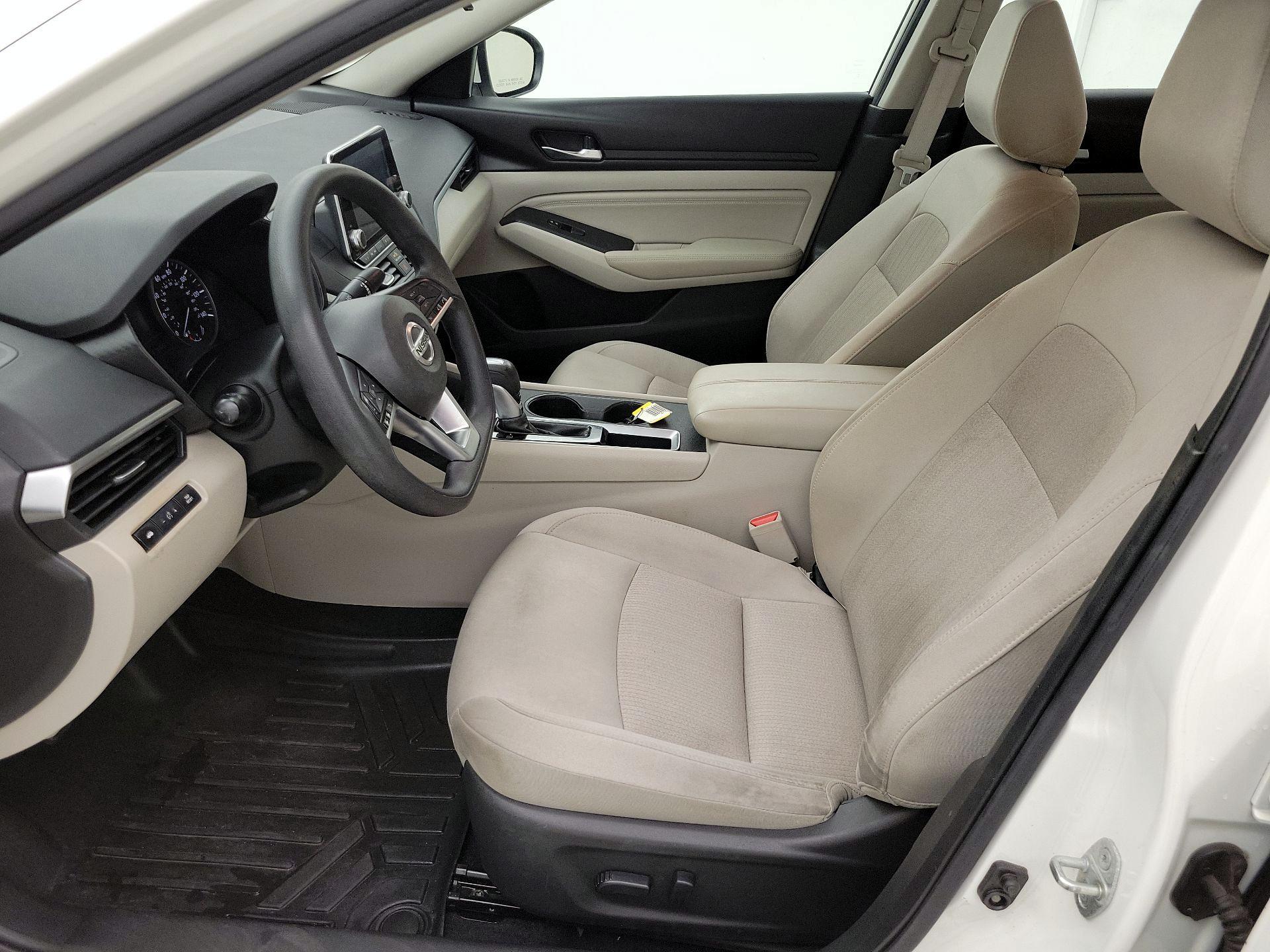 Thumbnail: 2019 Nissan Altima - 11