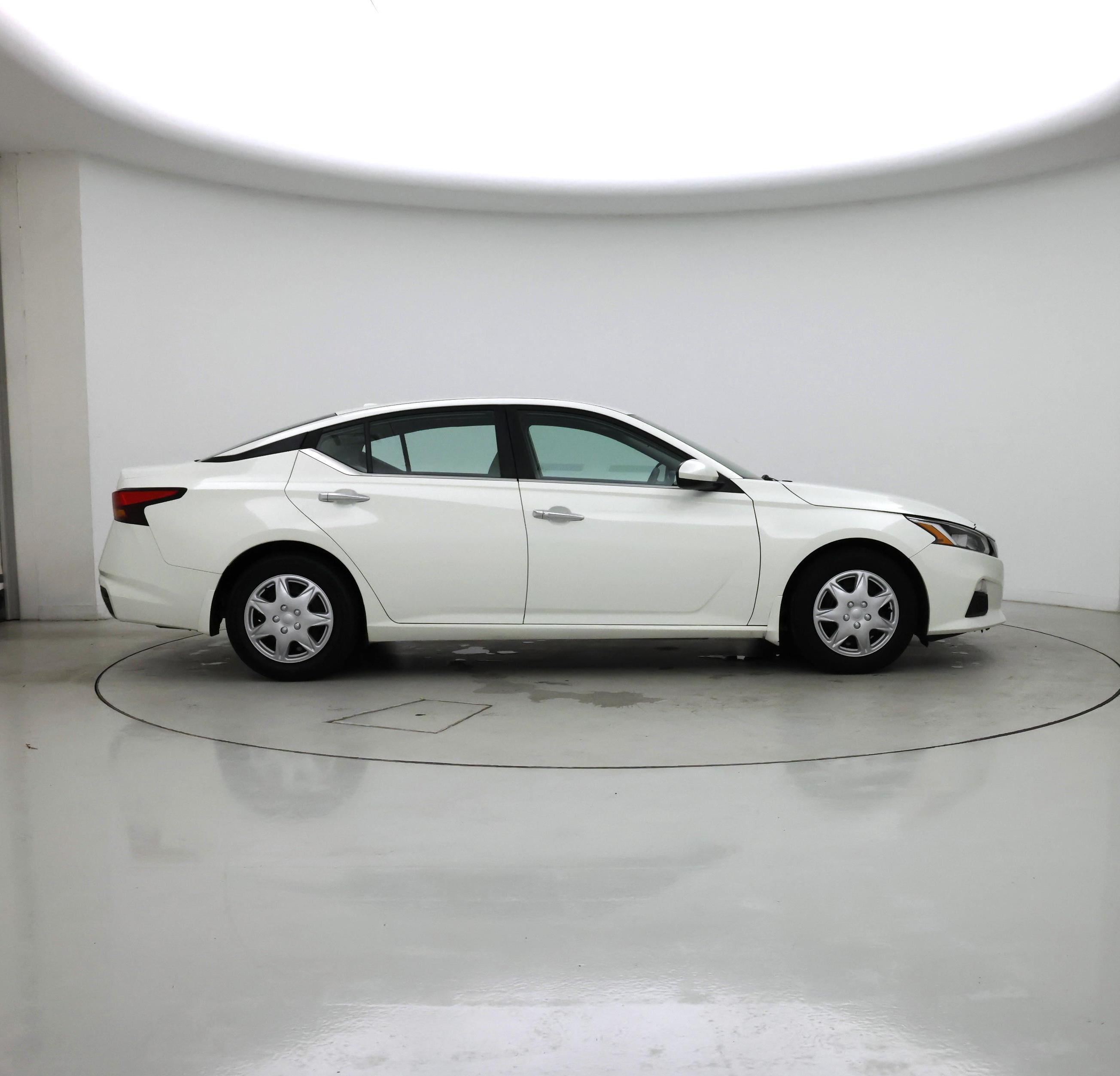 Thumbnail: 2019 Nissan Altima - 7