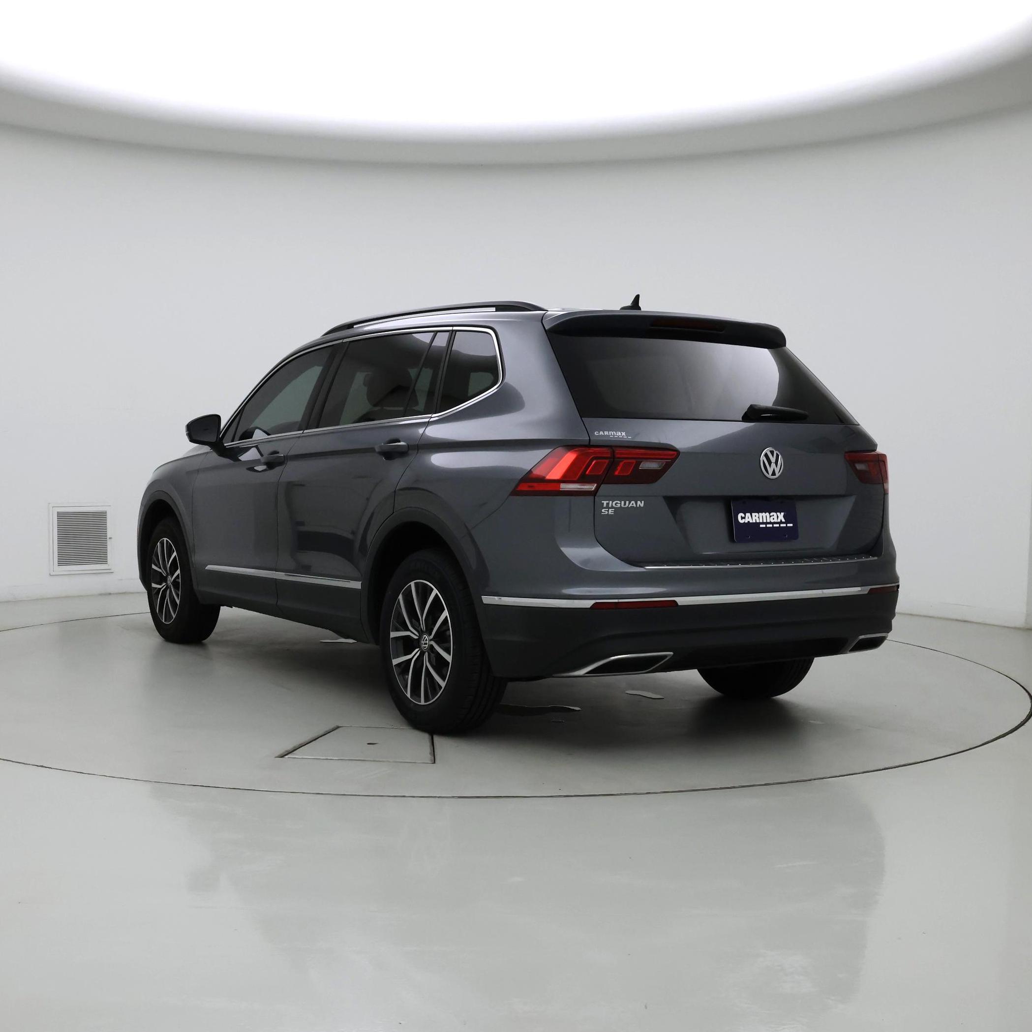 Thumbnail: 2020 Volkswagen Tiguan - 2