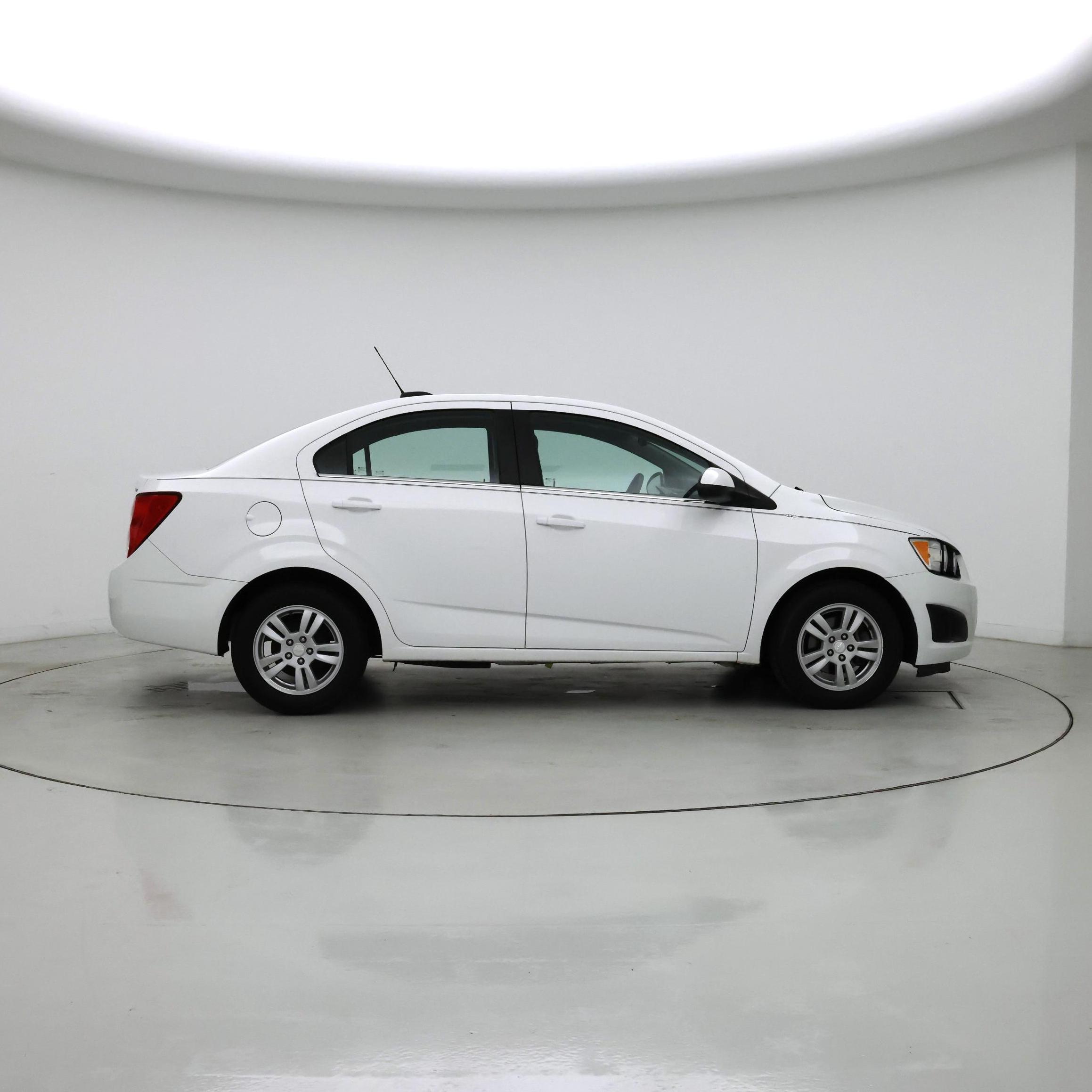 Thumbnail: 2015 Chevrolet Sonic - 7