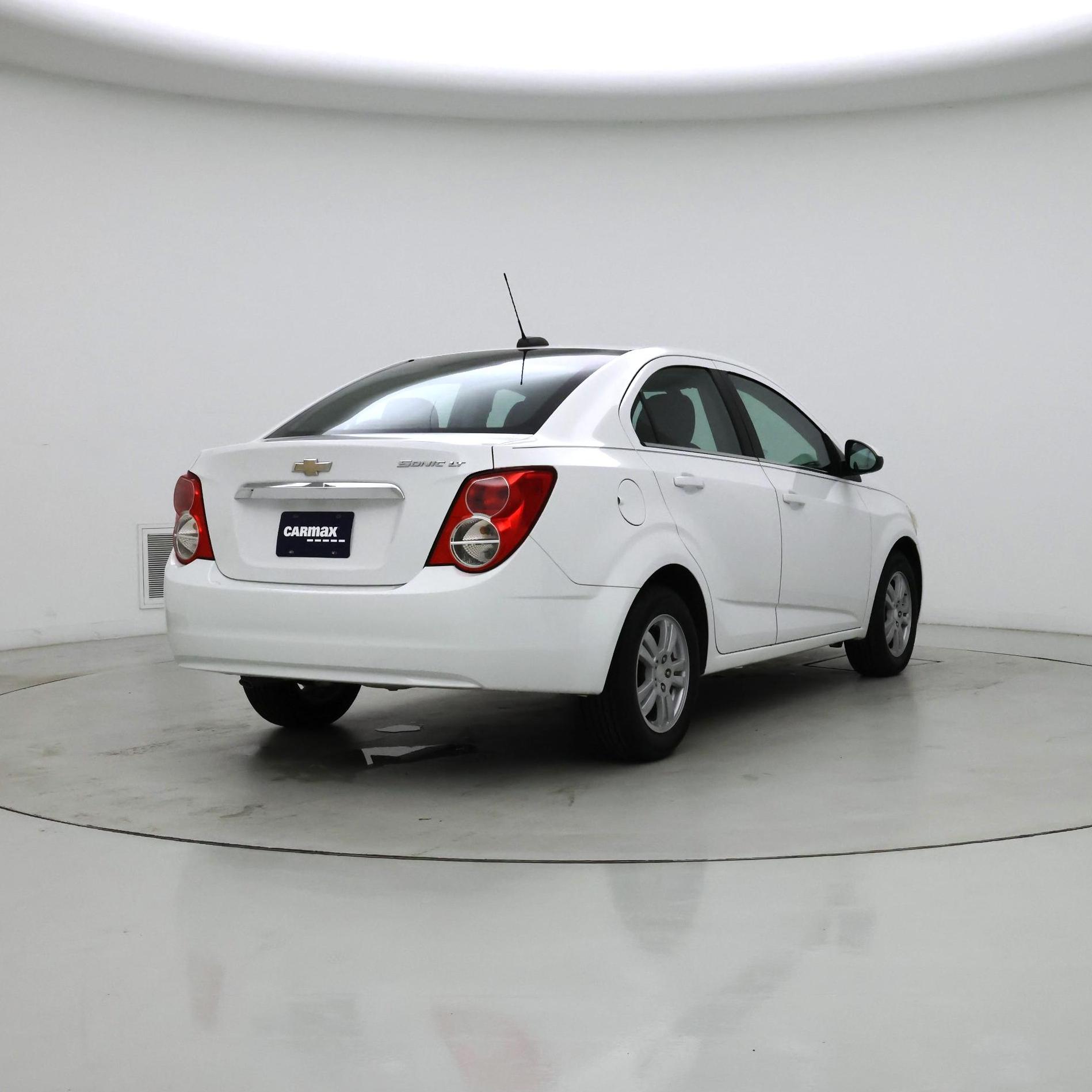 Thumbnail: 2015 Chevrolet Sonic - 8