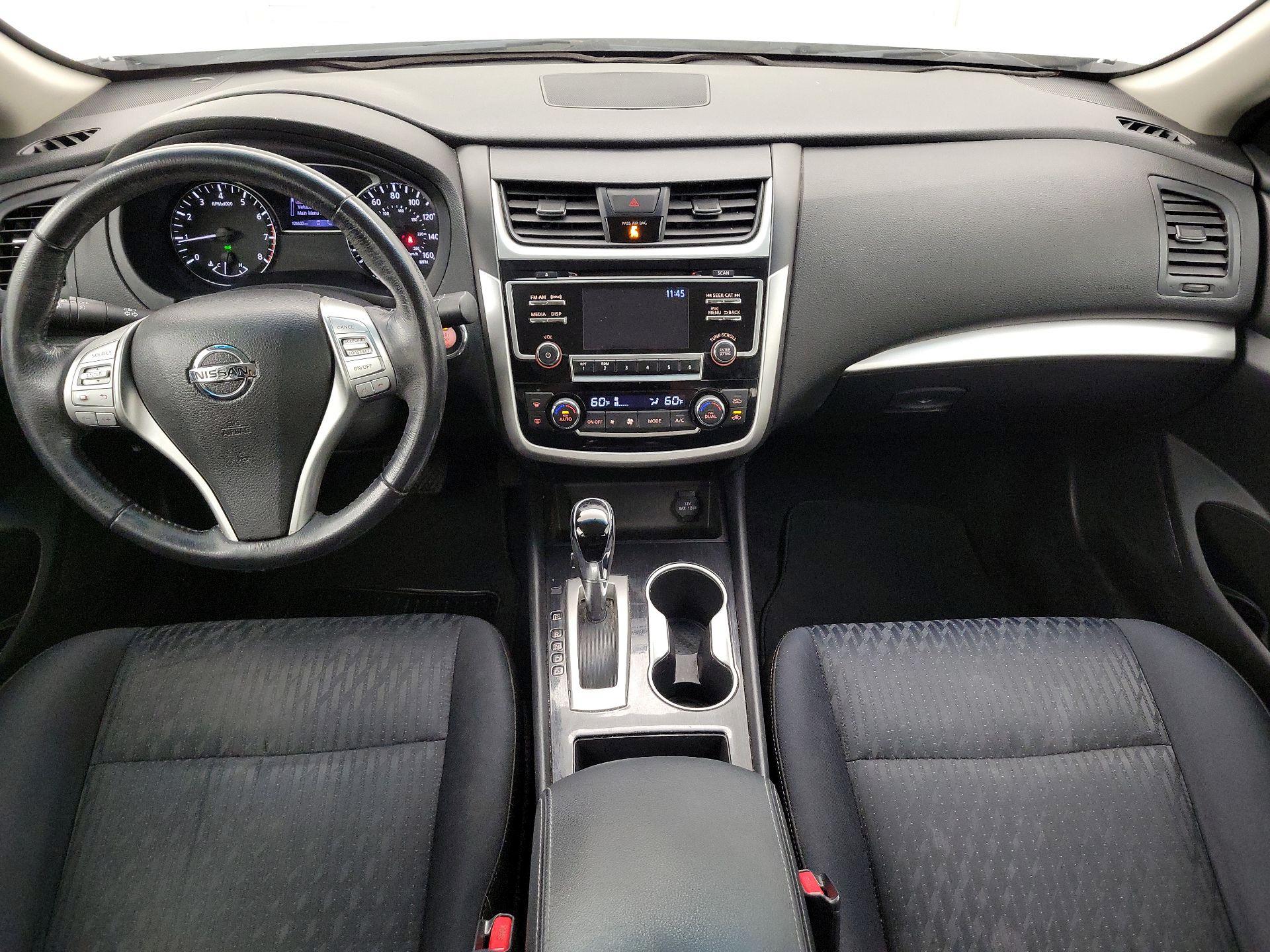 Thumbnail: 2018 Nissan Altima - 9