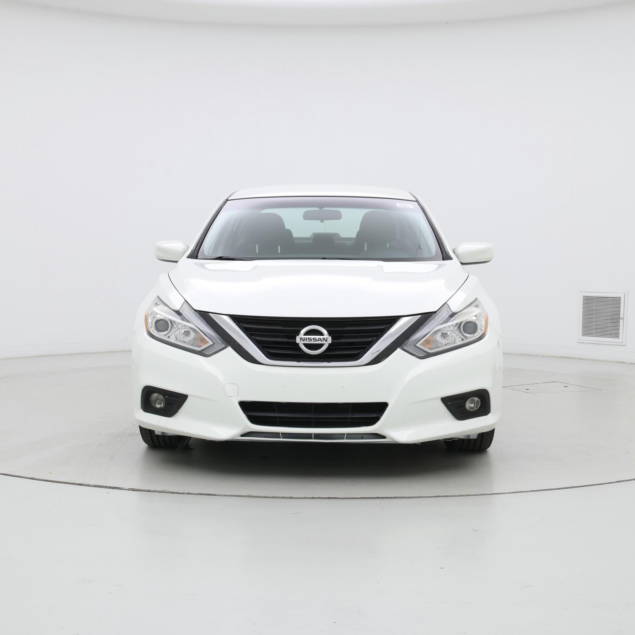Thumbnail: 2018 Nissan Altima - 5