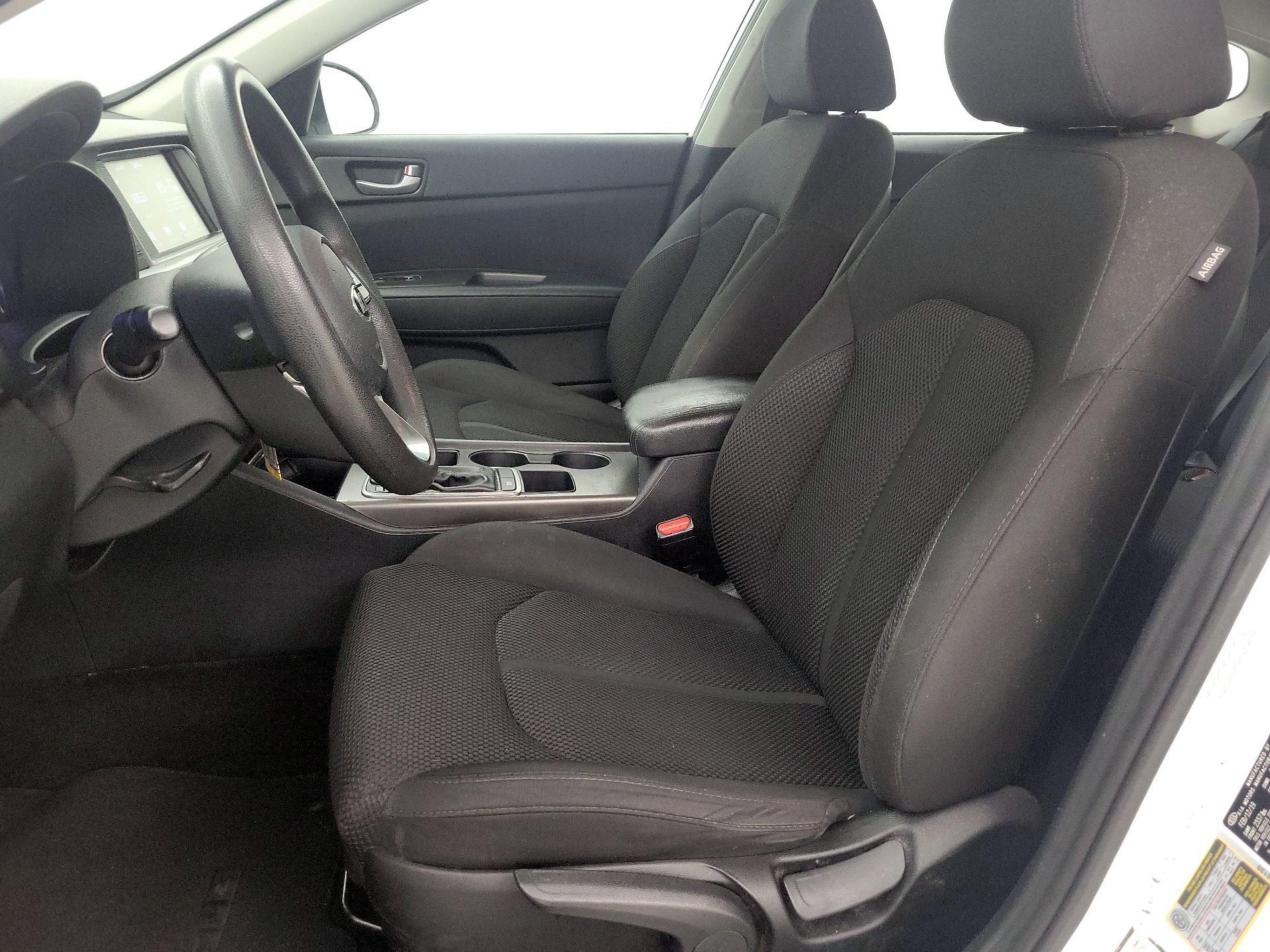 Thumbnail: 2019 Kia Optima - 11